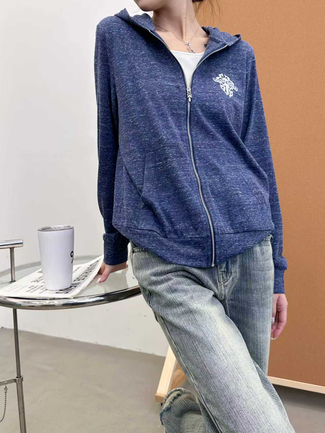  克罗心 ｜ 新款开衫卫衣，经典印花标，人棉混纺特殊面料，尺码sml