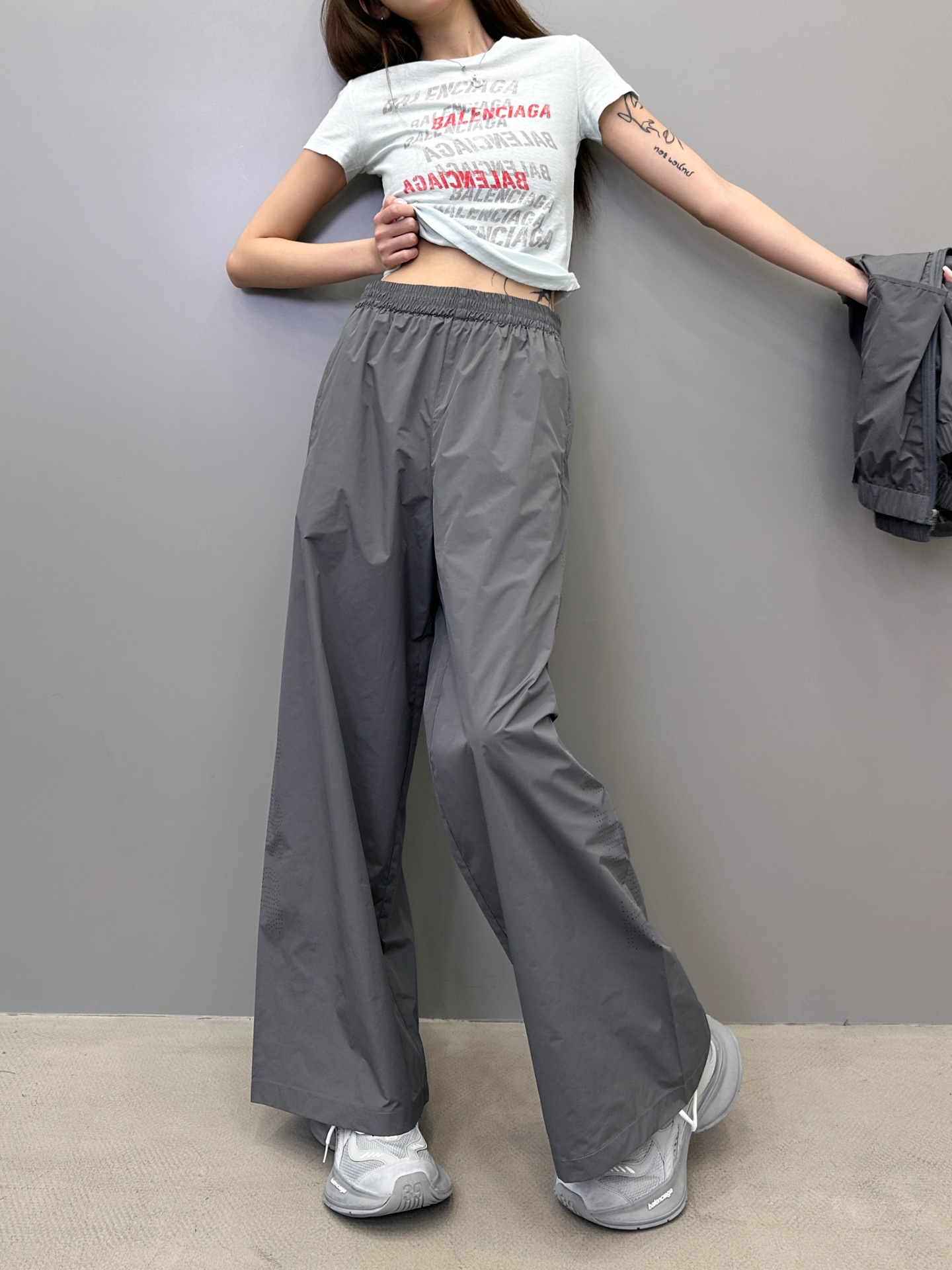  克罗心 ｜ 新款休闲裤，大身激光冲孔工艺，休闲时尚，男女同款，尺码sml