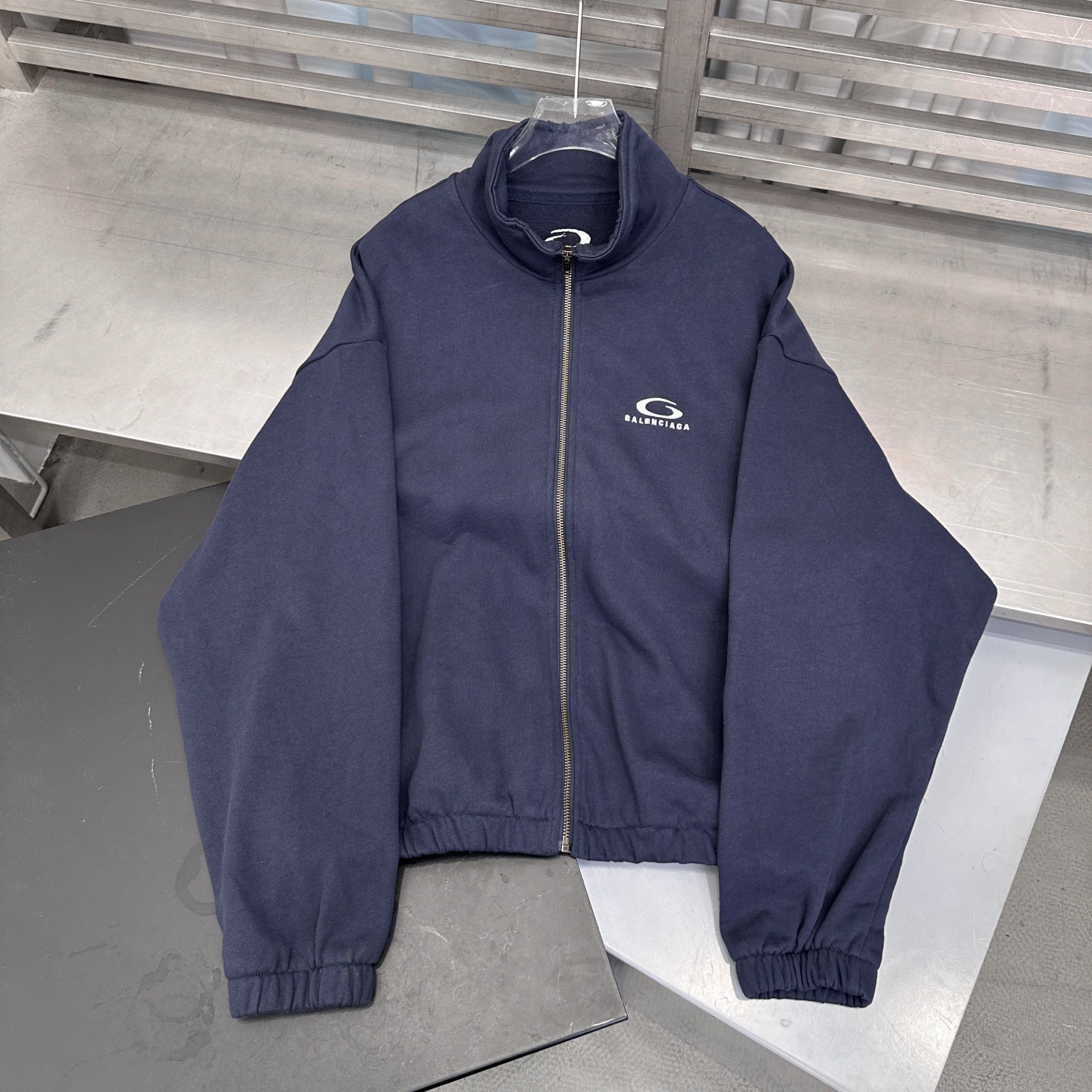  巴黎 ｜ 新款卫衣开衫，成衣洗水吊磨工艺，经典刺绣标，男女同款，尺码sml