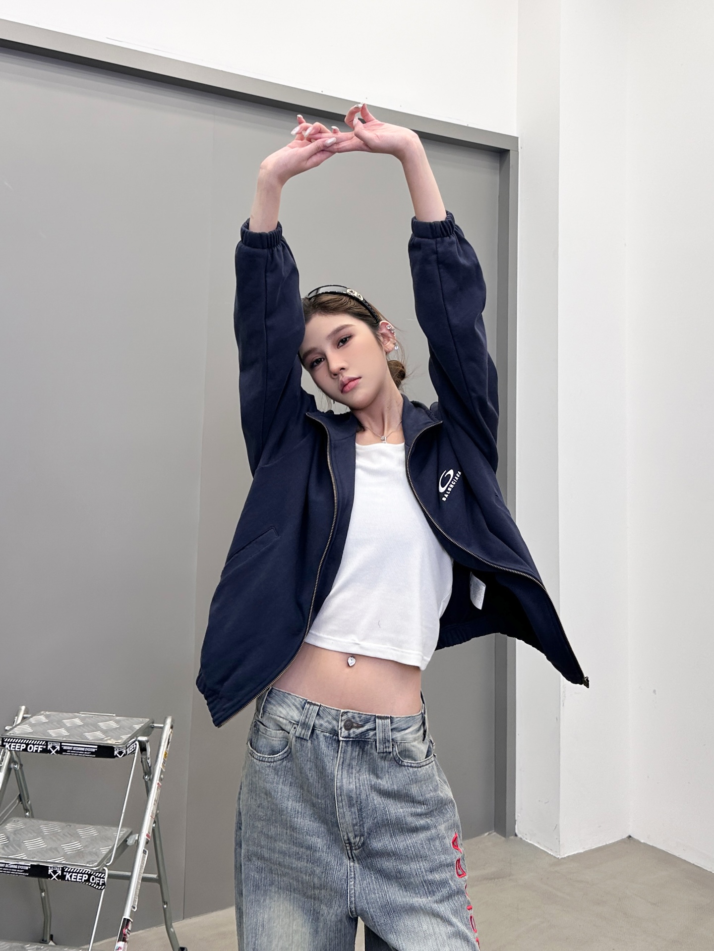  巴黎 ｜ 新款卫衣开衫，成衣洗水吊磨工艺，经典刺绣标，男女同款，尺码sml