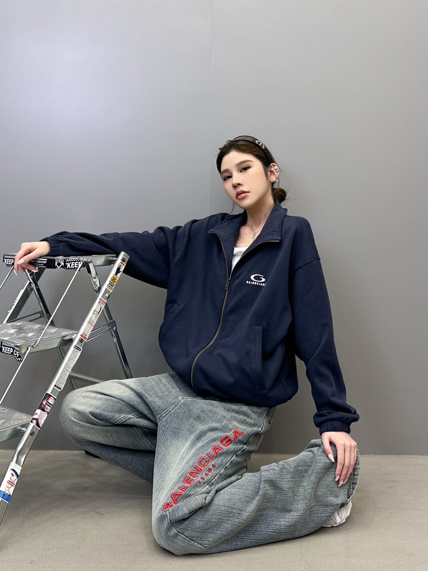  巴黎 ｜ 新款卫衣开衫，成衣洗水吊磨工艺，经典刺绣标，男女同款，尺码sml