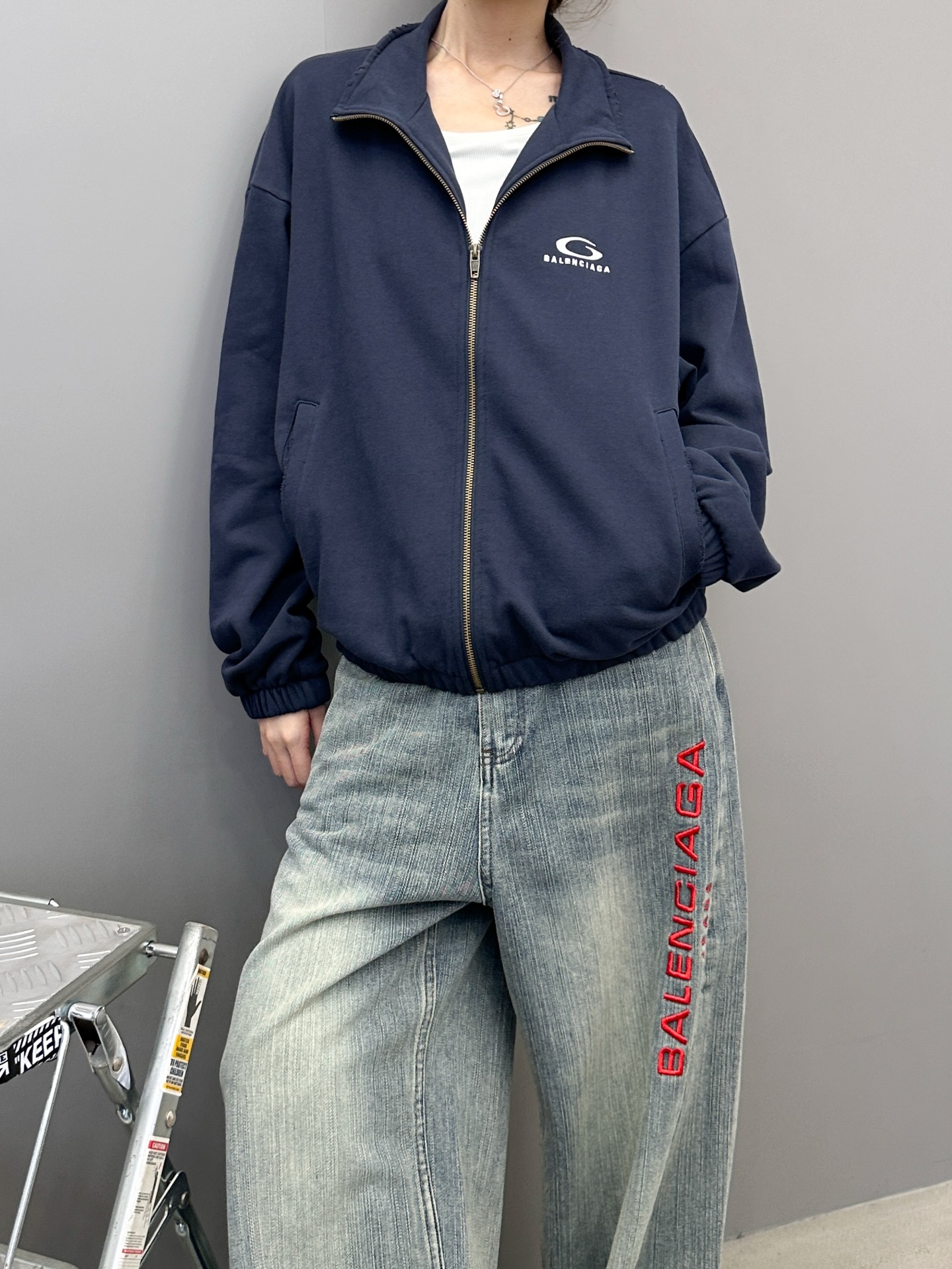  巴黎 ｜ 新款卫衣开衫，成衣洗水吊磨工艺，经典刺绣标，男女同款，尺码sml