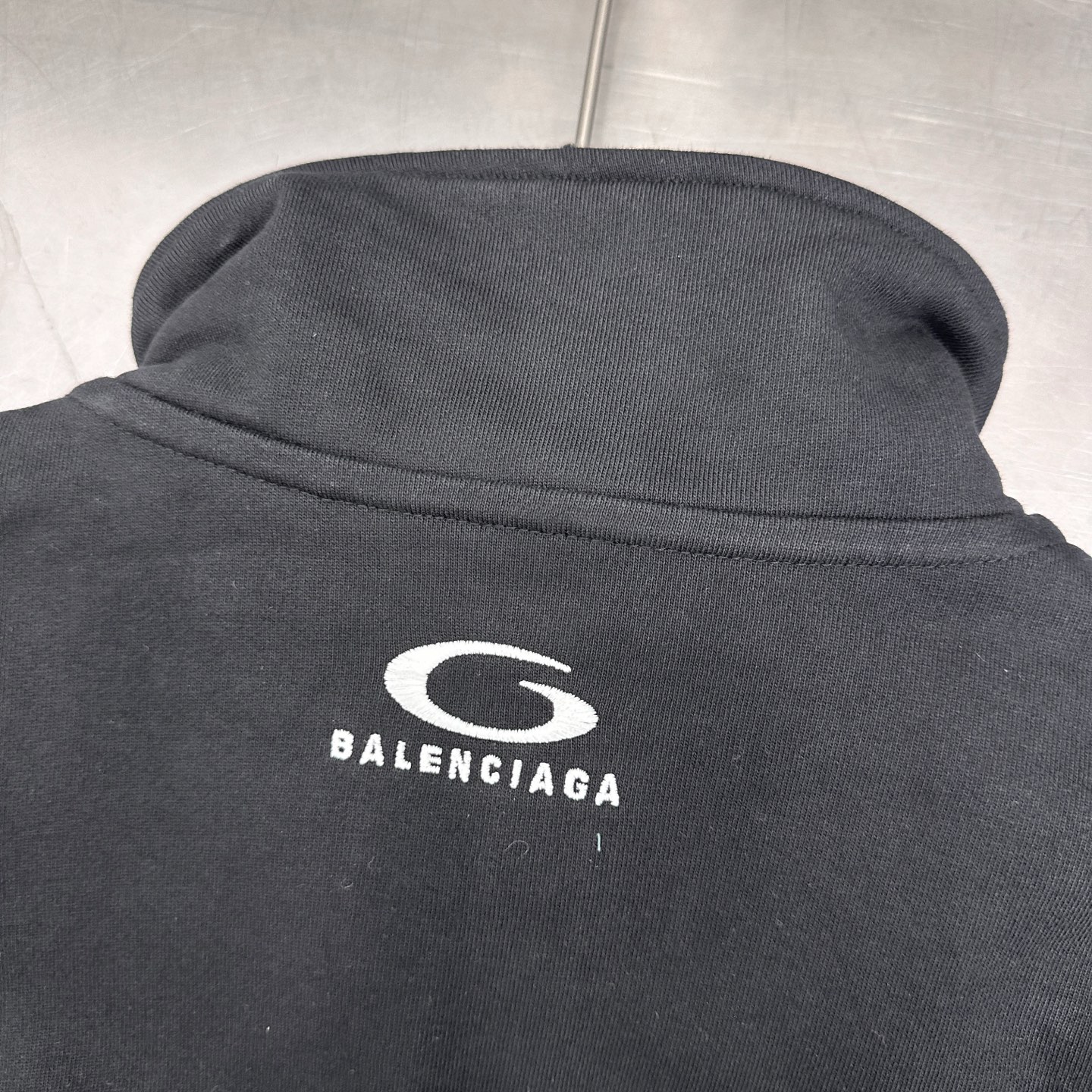  巴黎 ｜ 新款卫衣开衫，成衣洗水吊磨工艺，经典刺绣标，男女同款，尺码sml