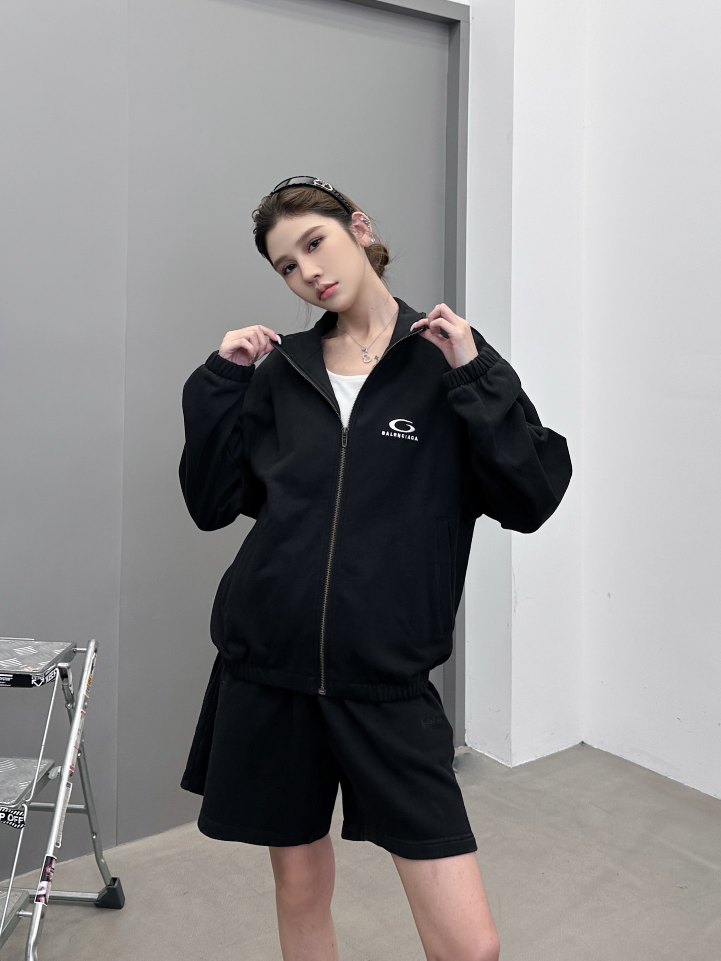  巴黎 ｜ 新款卫衣开衫，成衣洗水吊磨工艺，经典刺绣标，男女同款，尺码sml