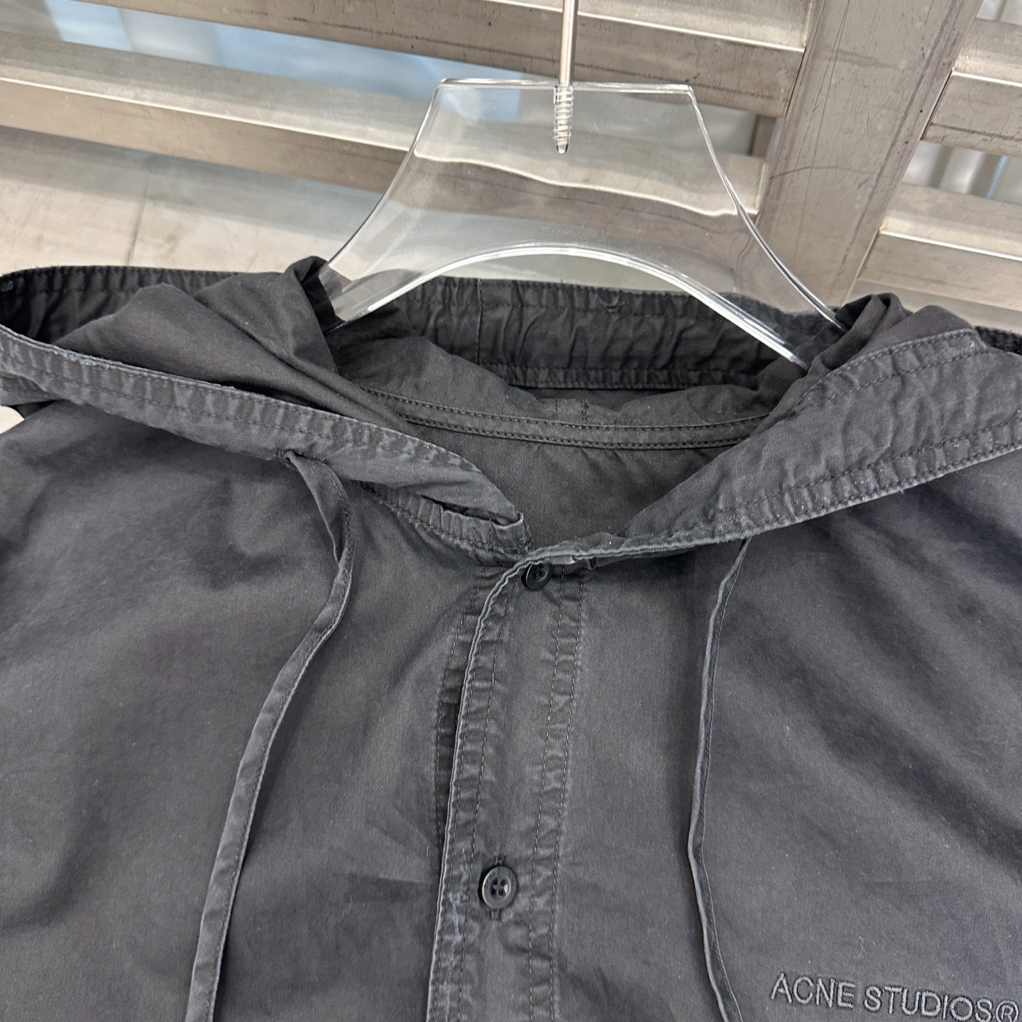  巴黎 ｜ 新款衬衣外套，成衣洗水加经典刺绣标，日本进口高密棉布，男女同款，尺码sml