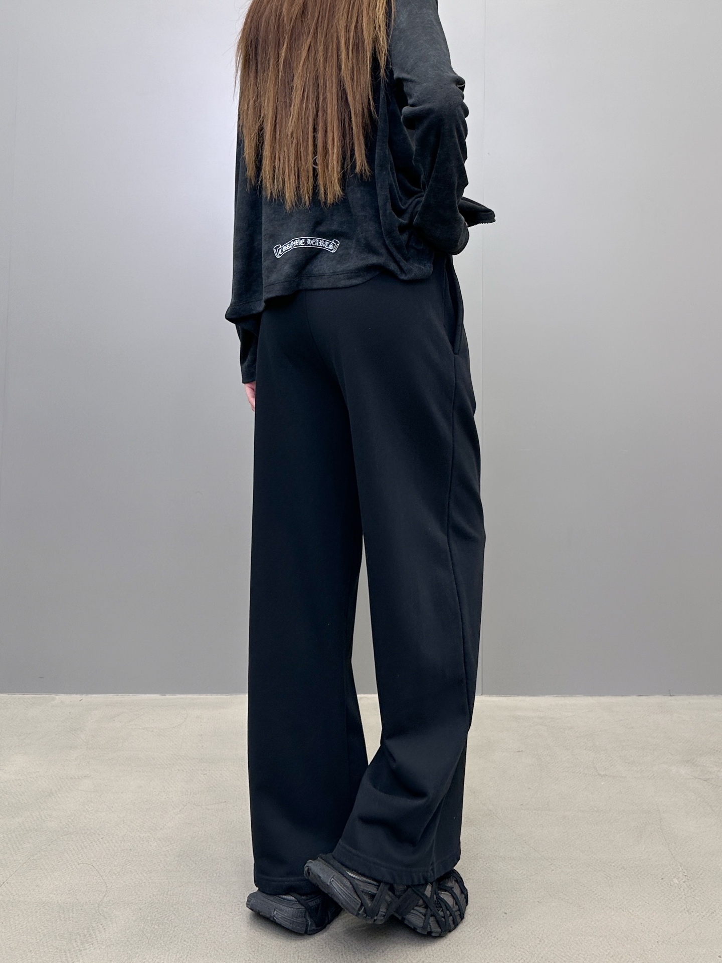  克罗心 ｜ 新款休闲卫裤，成衣洗水吊磨工艺加贴布绣花，100%棉，男女同款，尺码sml