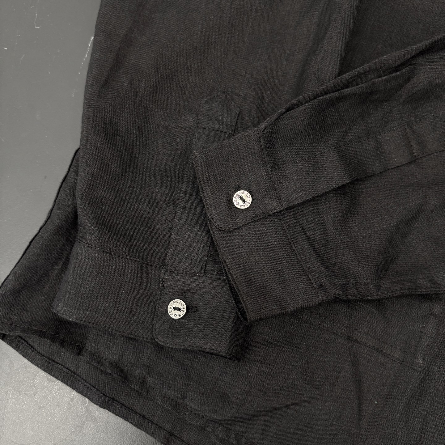  克罗心 ｜ 新款衬衣，日本进口全麻面料，经典五金扣刺绣标，男女同款，尺码sml