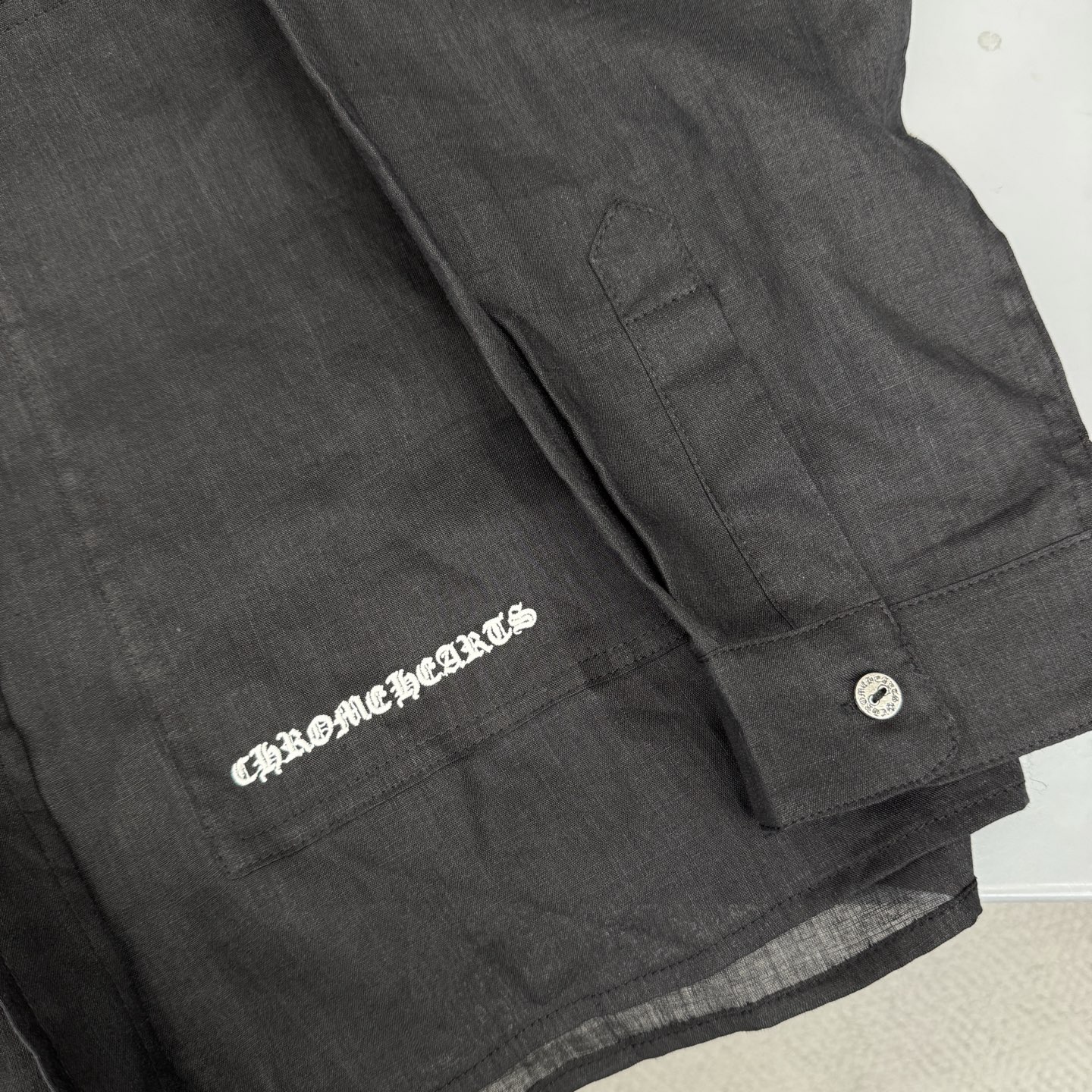  克罗心 ｜ 新款衬衣，日本进口全麻面料，经典五金扣刺绣标，男女同款，尺码sml