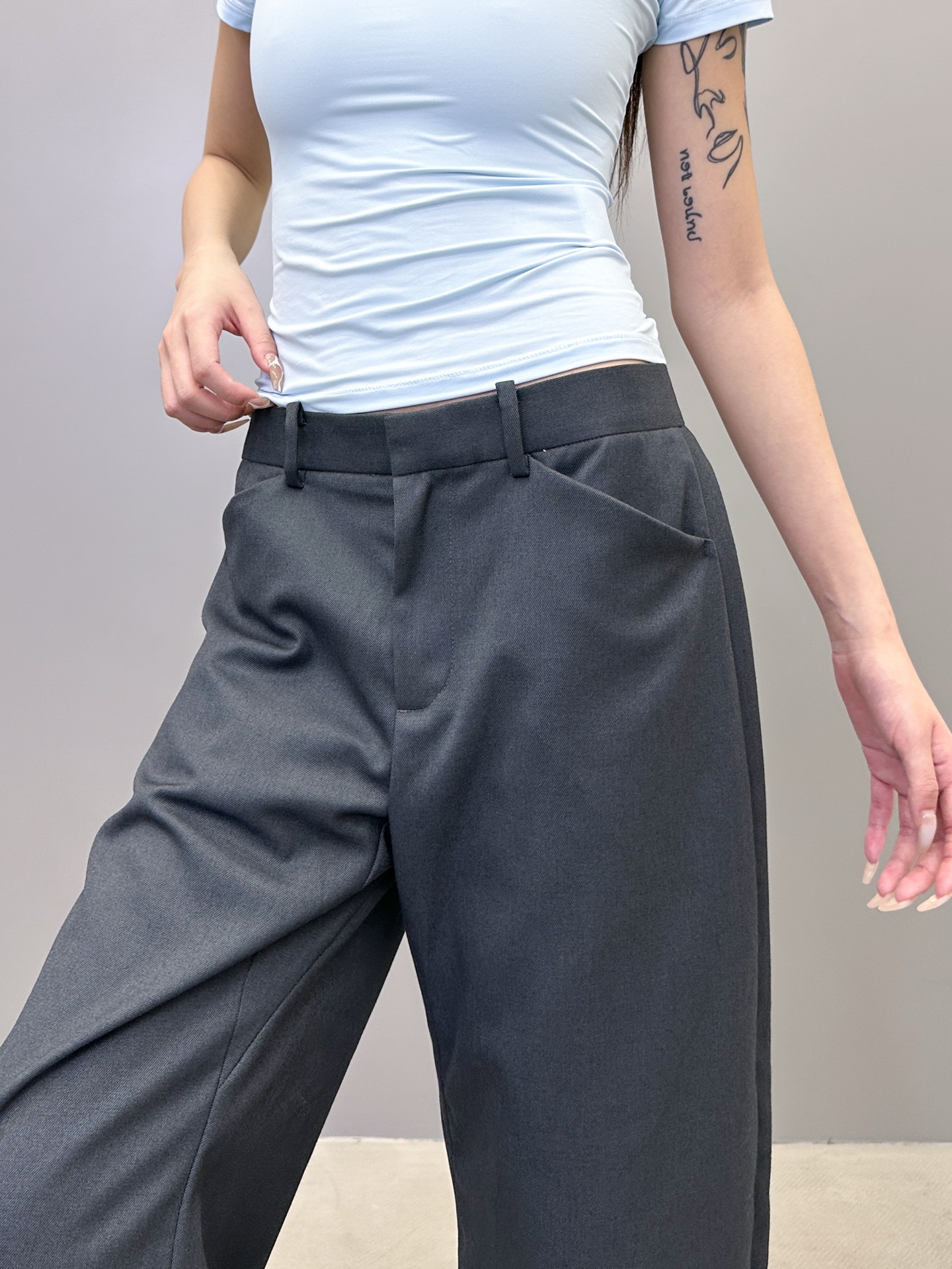  大王 ｜ 新款休闲裤，立体剪裁休闲西裤，羊毛混纺面料，尺码sml