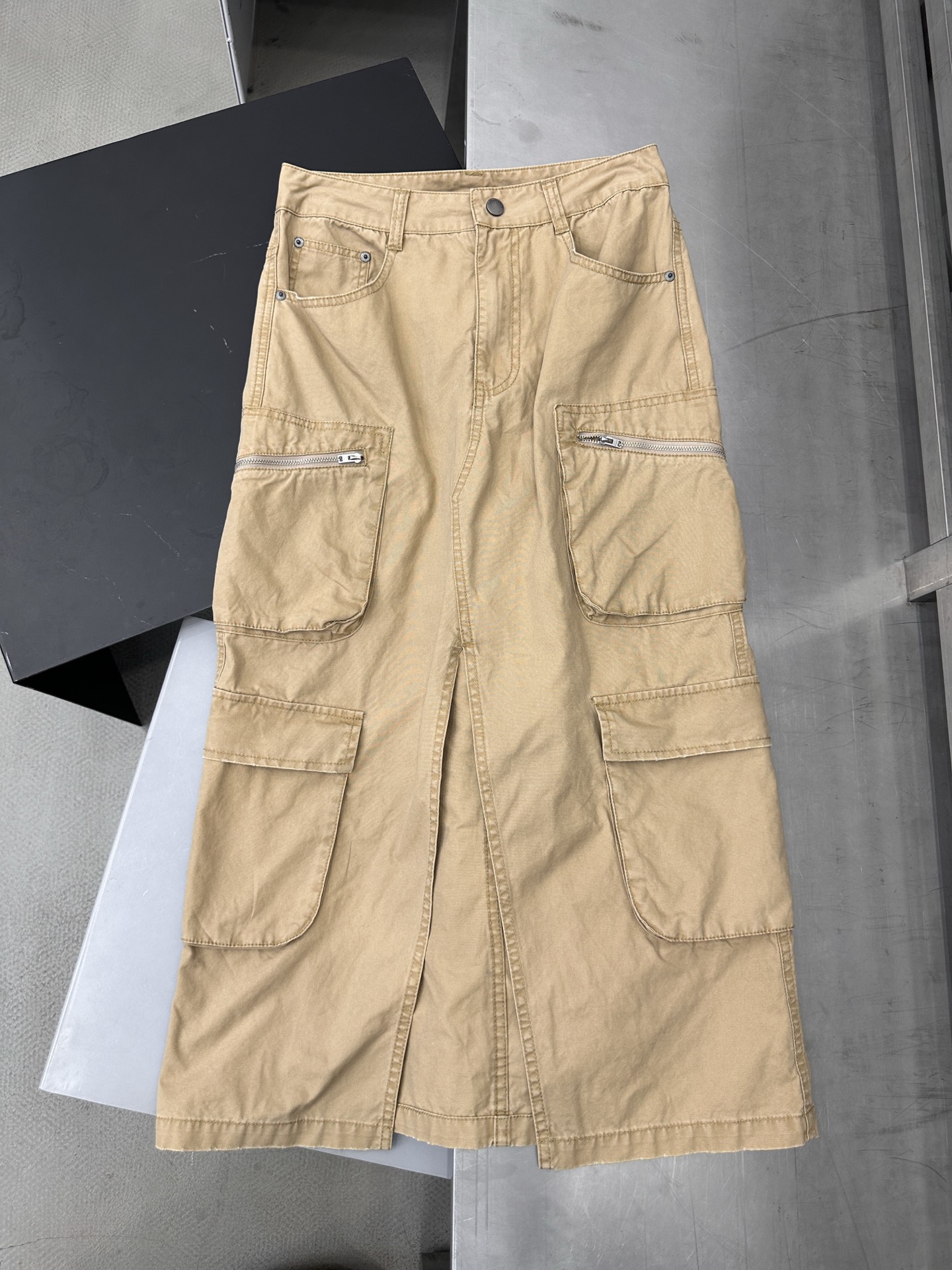  Acne ｜ 新款工装半裙，成衣洗水吊磨做旧工艺，复杂多口袋结构工装款式，进口全棉面料，尺码sml