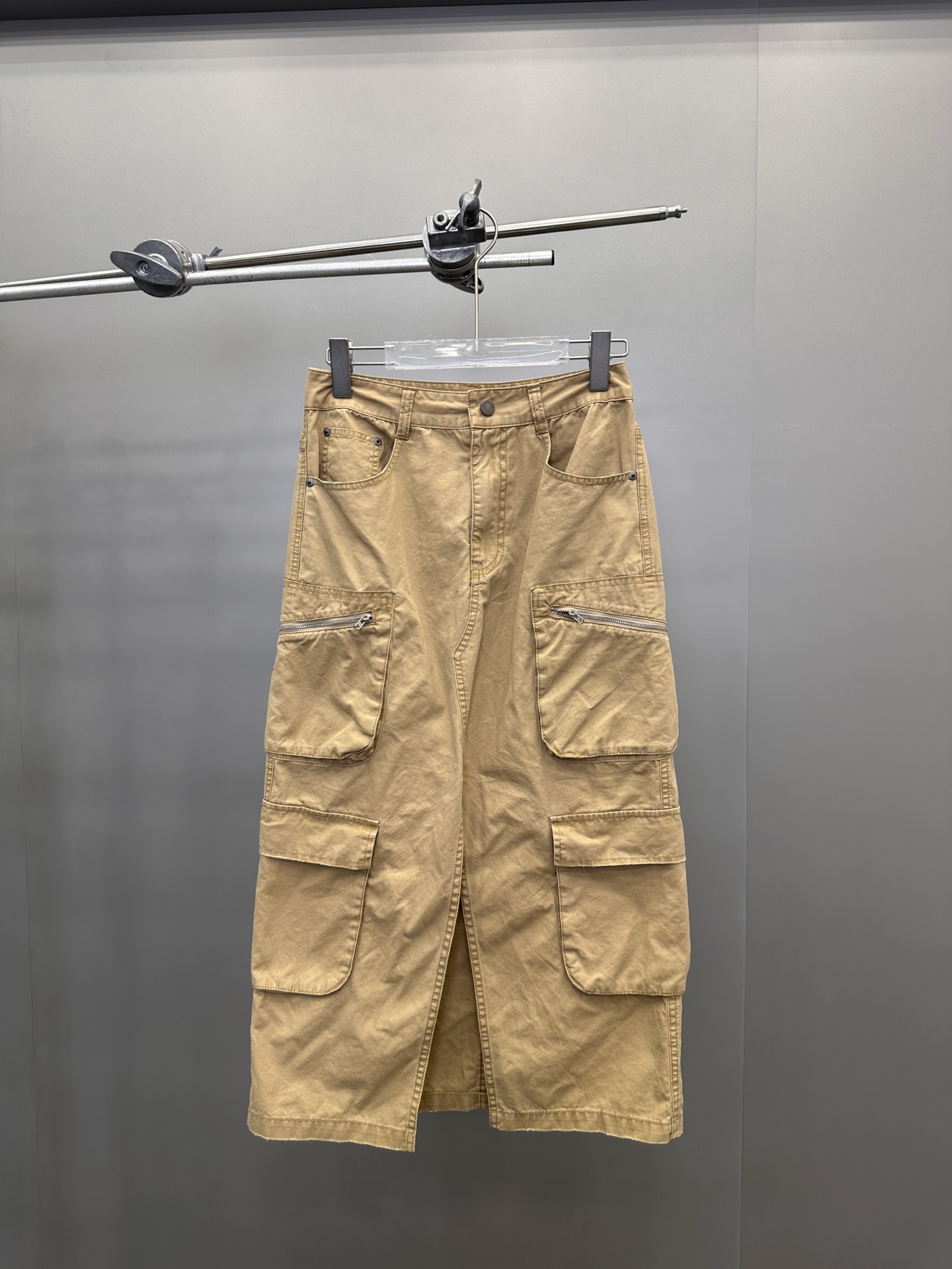  Acne ｜ 新款工装半裙，成衣洗水吊磨做旧工艺，复杂多口袋结构工装款式，进口全棉面料，尺码sml