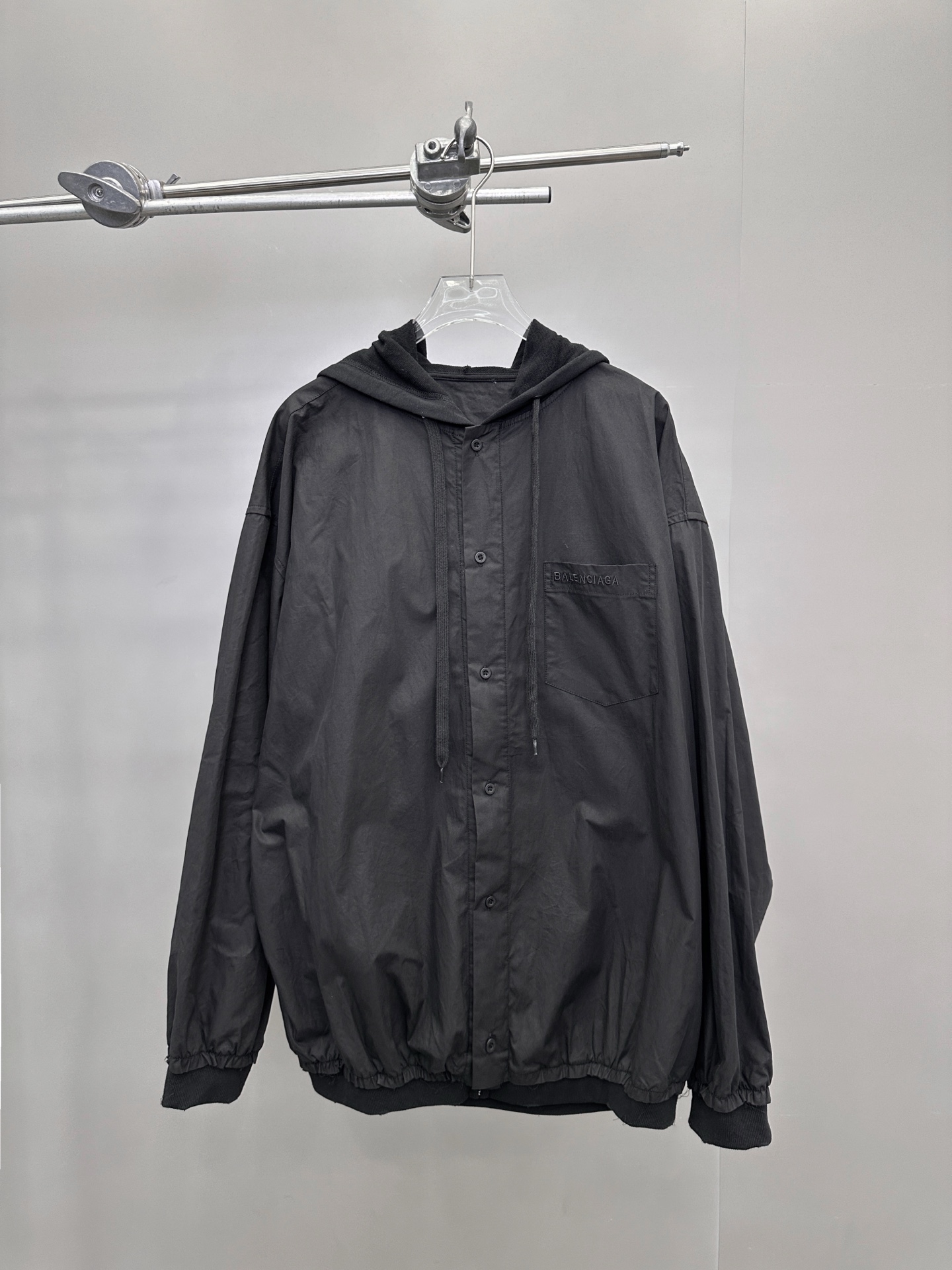  巴黎 ｜ 新款开衫，成衣洗水吊磨工艺加针织梭织拼接，经典刺绣标，男女同款，尺码sml