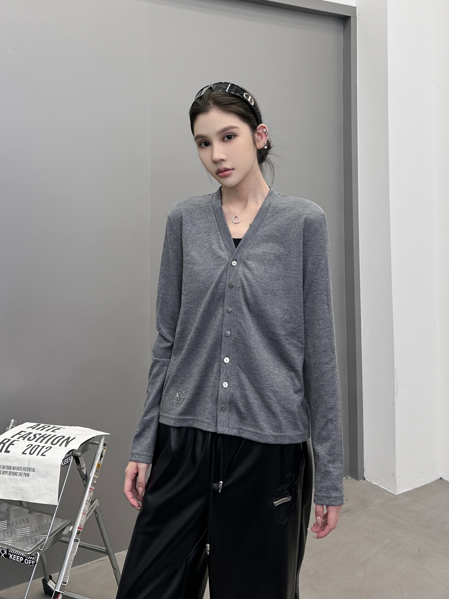 克罗心 ｜ 新款开衫，成衣洗水加烫钻工艺，进口羊毛混纺面料，尺码sml