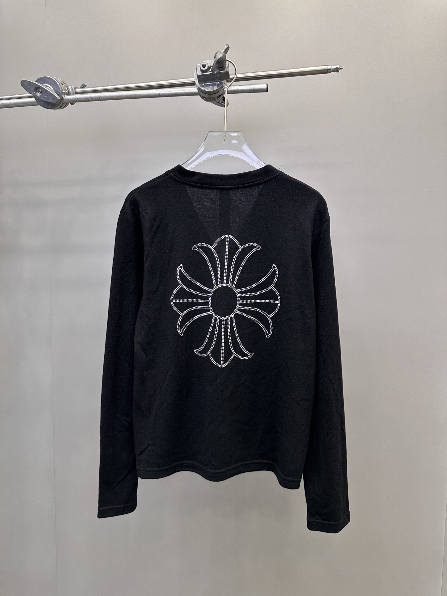 克罗心 ｜ 新款开衫，成衣洗水加烫钻工艺，进口羊毛混纺面料，尺码sml