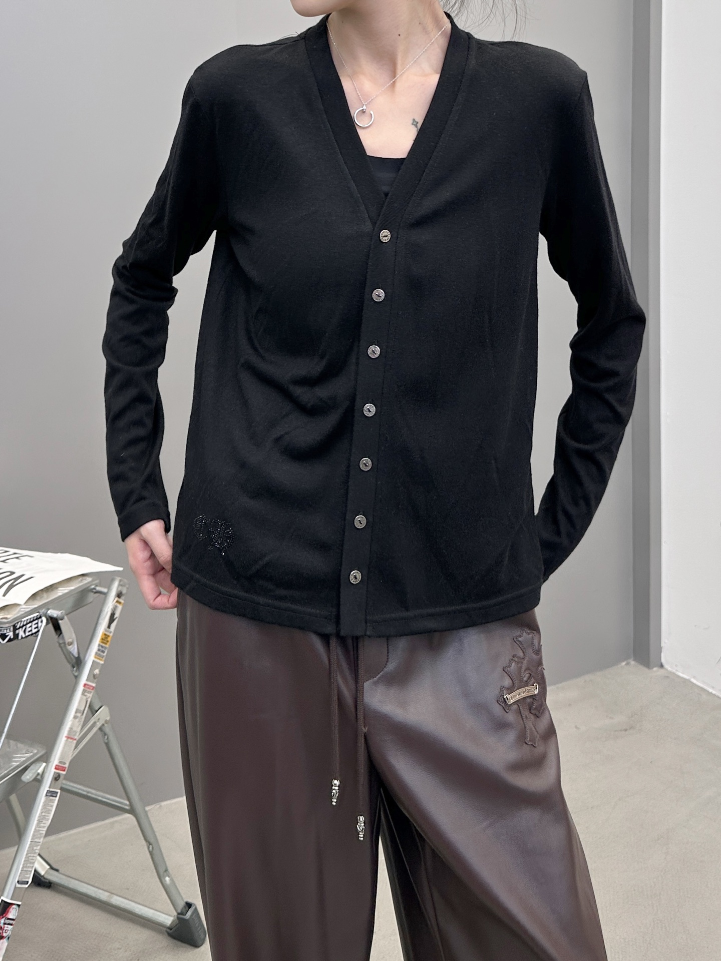 克罗心 ｜ 新款开衫，成衣洗水加烫钻工艺，进口羊毛混纺面料，尺码sml