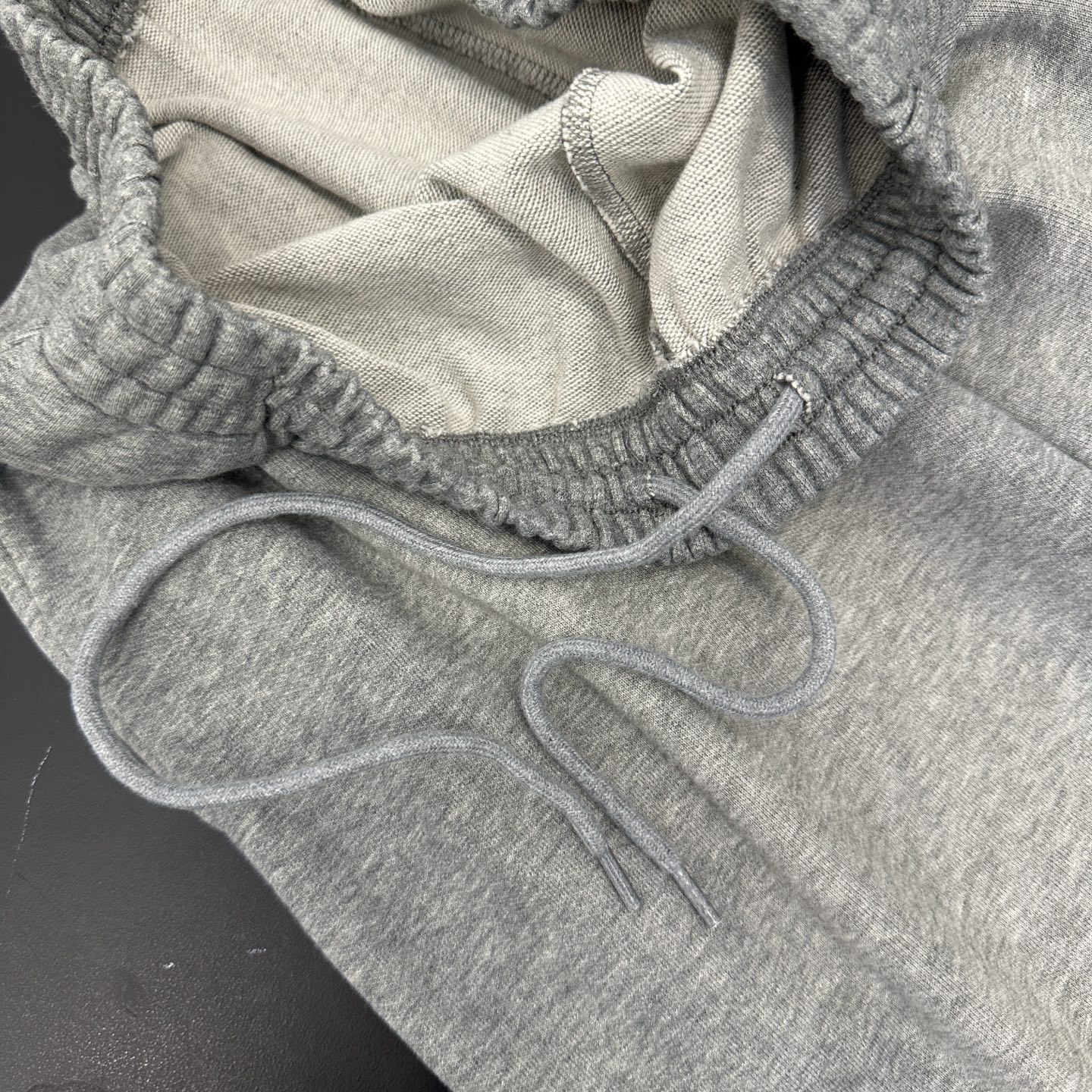 Acne ｜ 新款卫裤，成衣洗水喷色工艺加前后印花，100%棉，男女同款，尺码sml