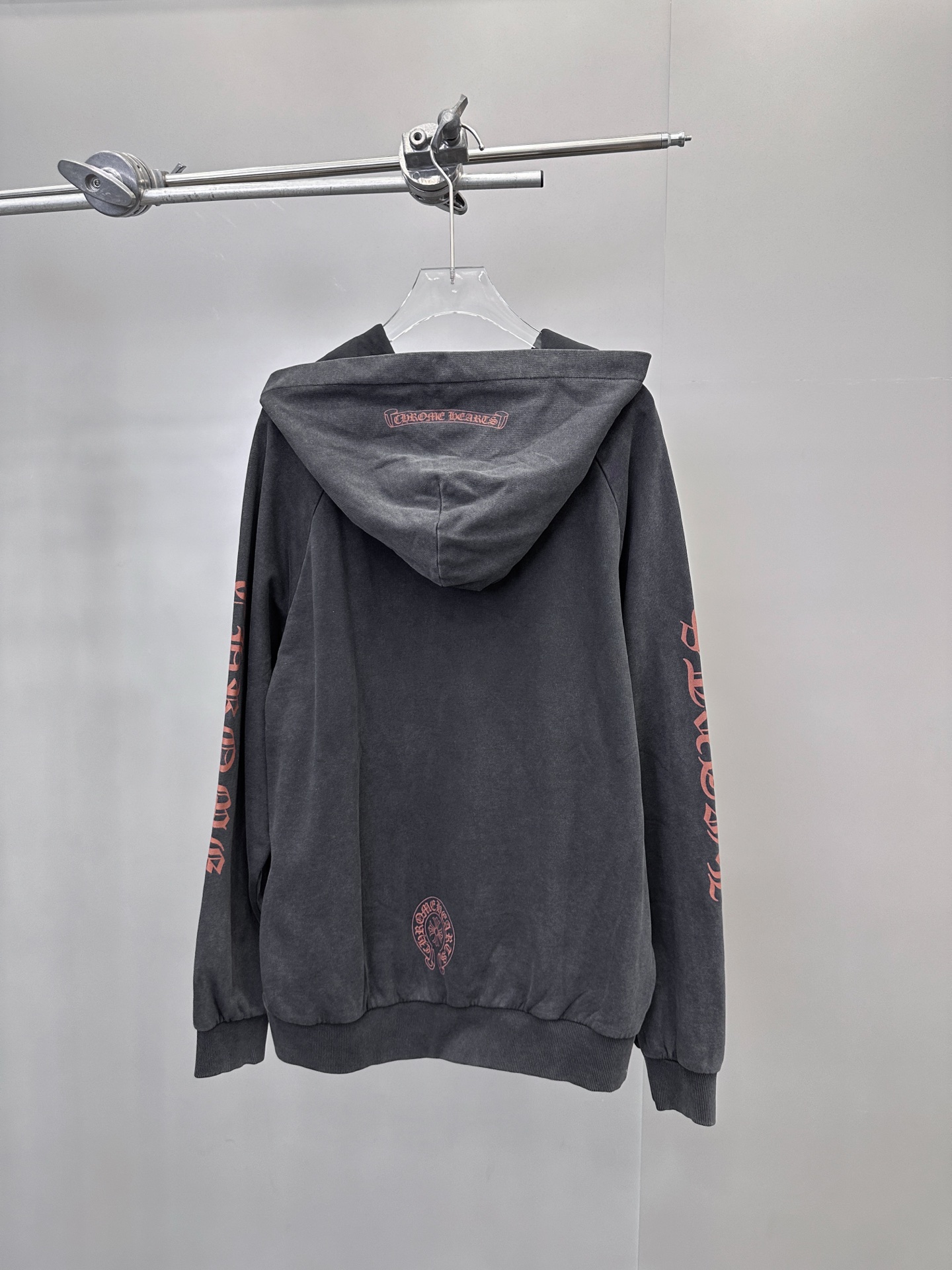 克罗心 ｜ 新款连帽卫衣，成衣洗水炒色工艺加多处印花，男女同款，尺码sml