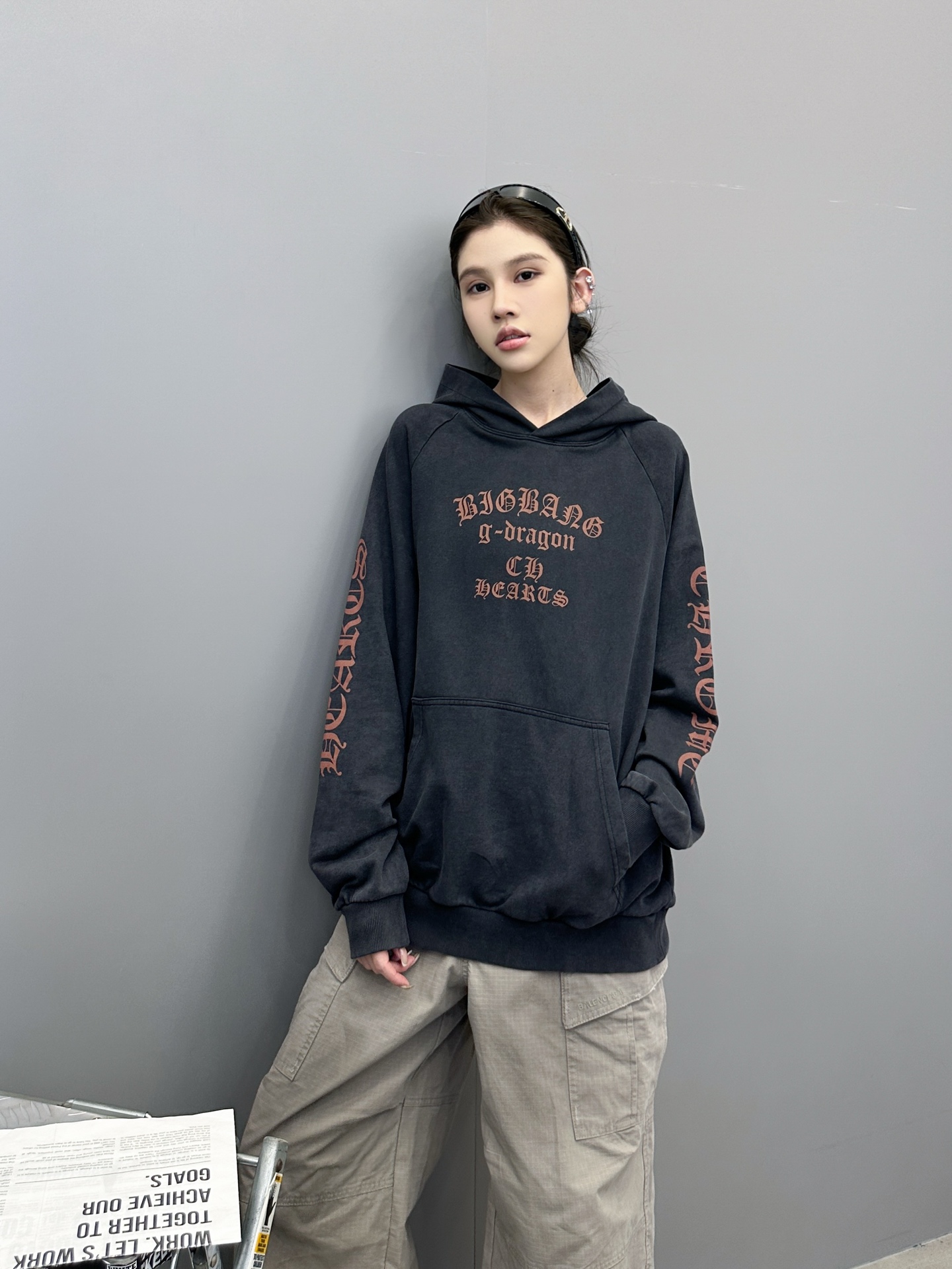 克罗心 ｜ 新款连帽卫衣，成衣洗水炒色工艺加多处印花，男女同款，尺码sml