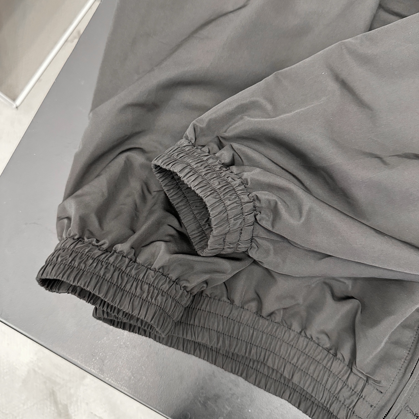 巴黎 ｜ 新款夹克外套，成衣洗水加前后经典刺绣标，休闲时尚，男女同款，尺码sml