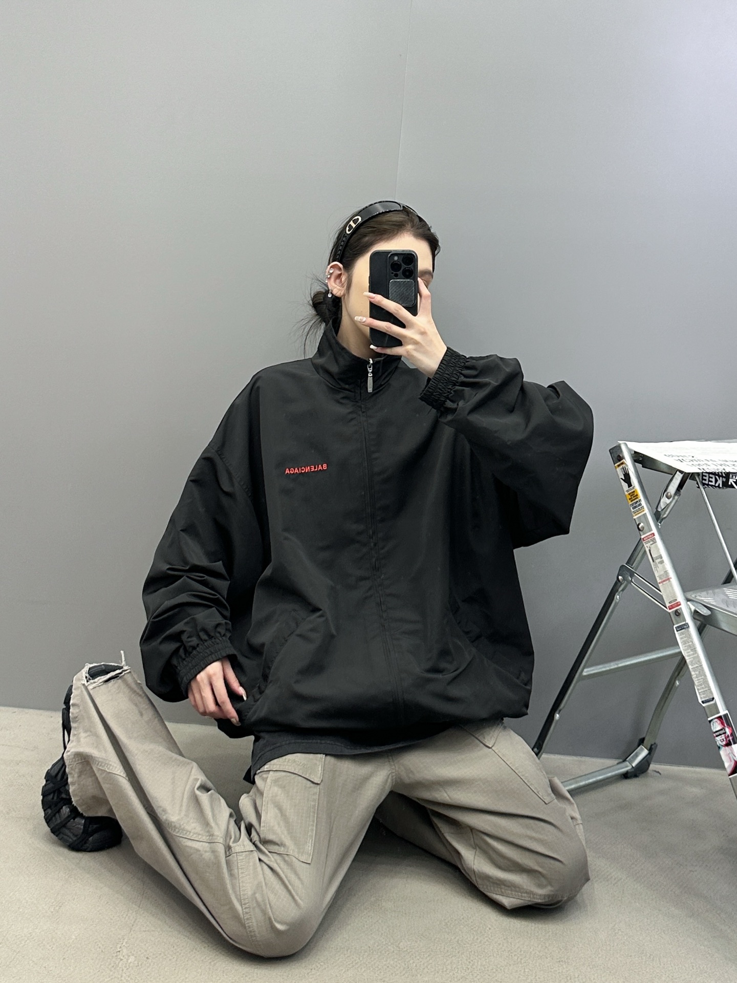 巴黎 ｜ 新款夹克外套，成衣洗水加前后经典刺绣标，休闲时尚，男女同款，尺码sml