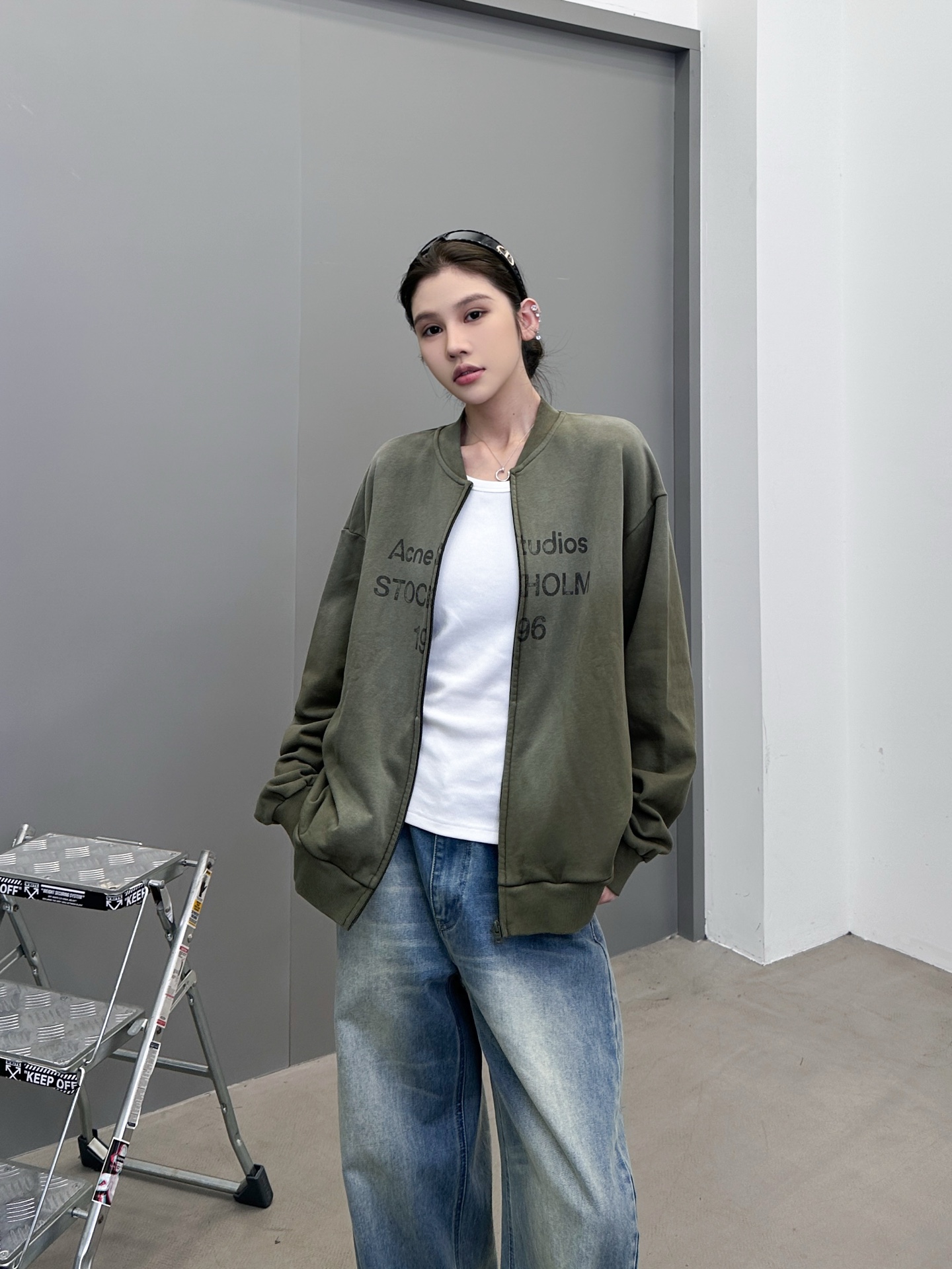 Acne ｜ 新款开衫卫衣，成衣洗水喷色吊磨工艺加对位印花，男女同款，尺码sml