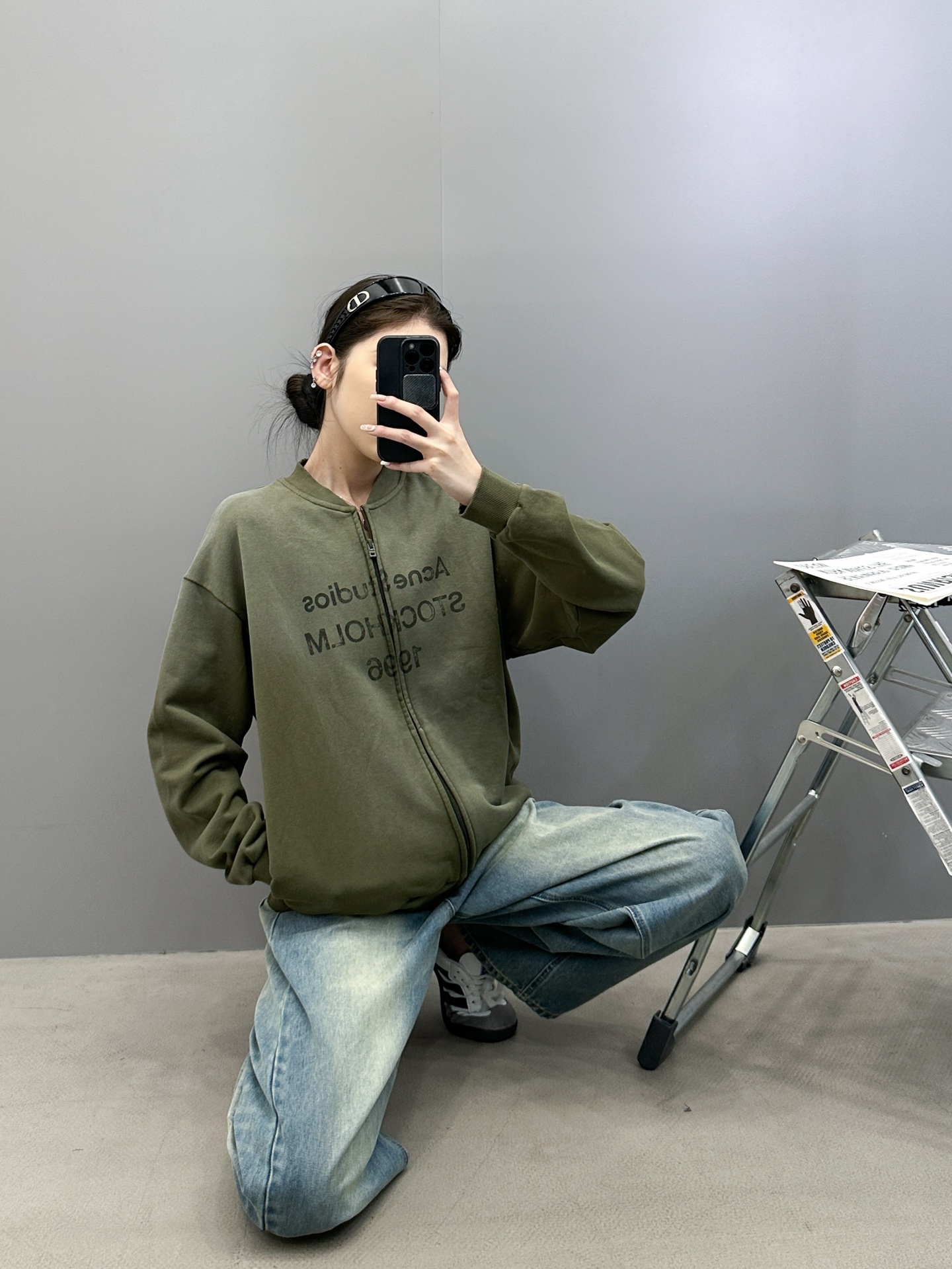 Acne ｜ 新款开衫卫衣，成衣洗水喷色吊磨工艺加对位印花，男女同款，尺码sml