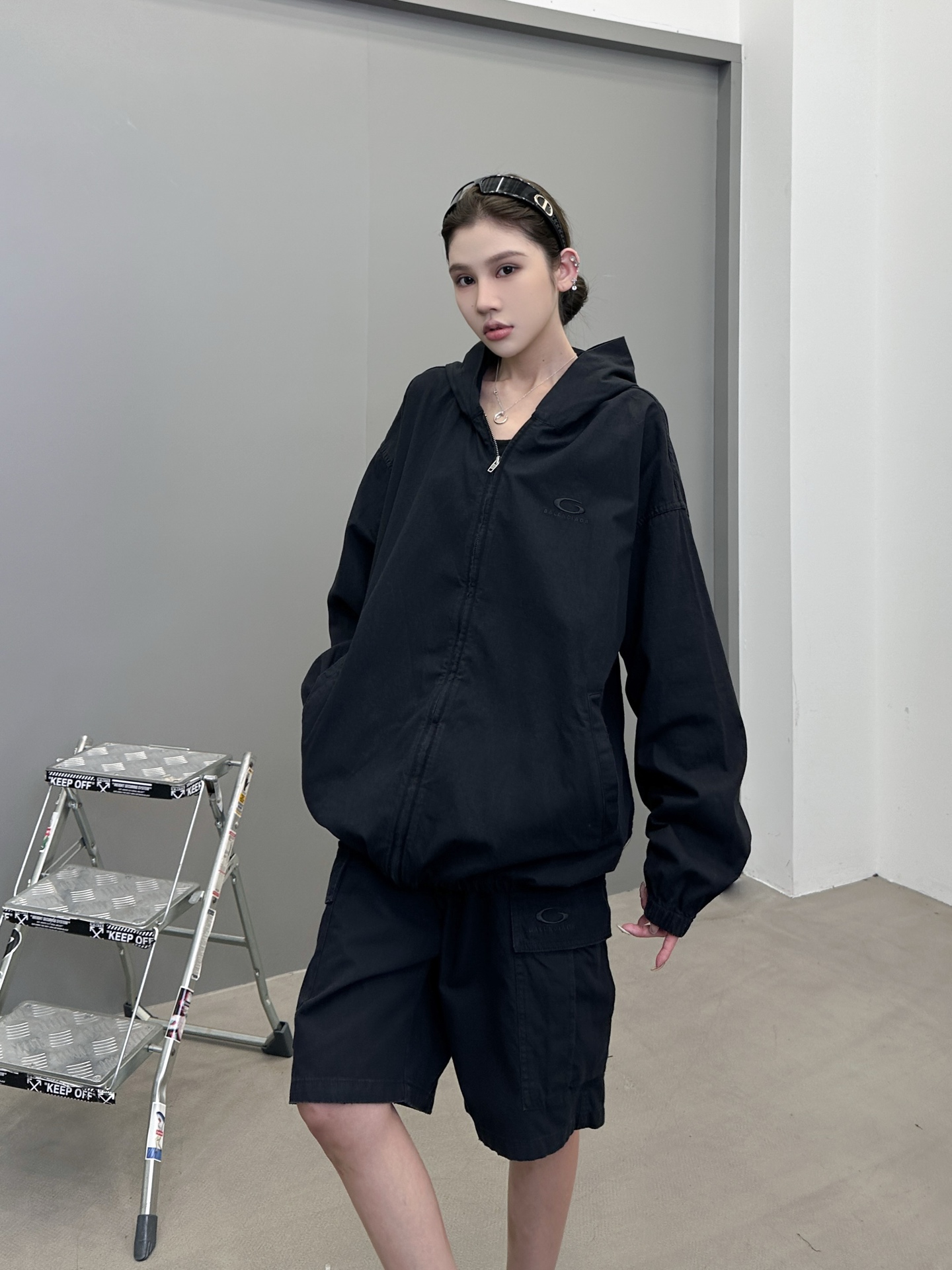 巴黎 ｜ 新款休闲外套，成衣洗水喷色工艺加经典刺绣标，100%高密棉面料，男女同款，尺码sml