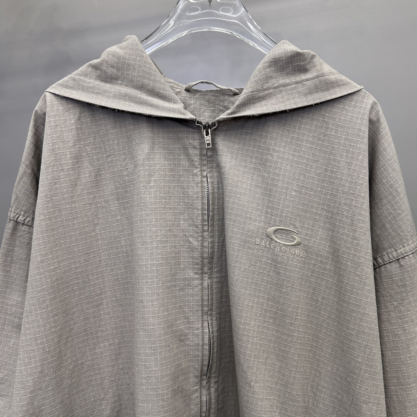 巴黎 ｜ 新款休闲外套，成衣洗水喷色工艺加经典刺绣标，100%高密棉面料，男女同款，尺码sml