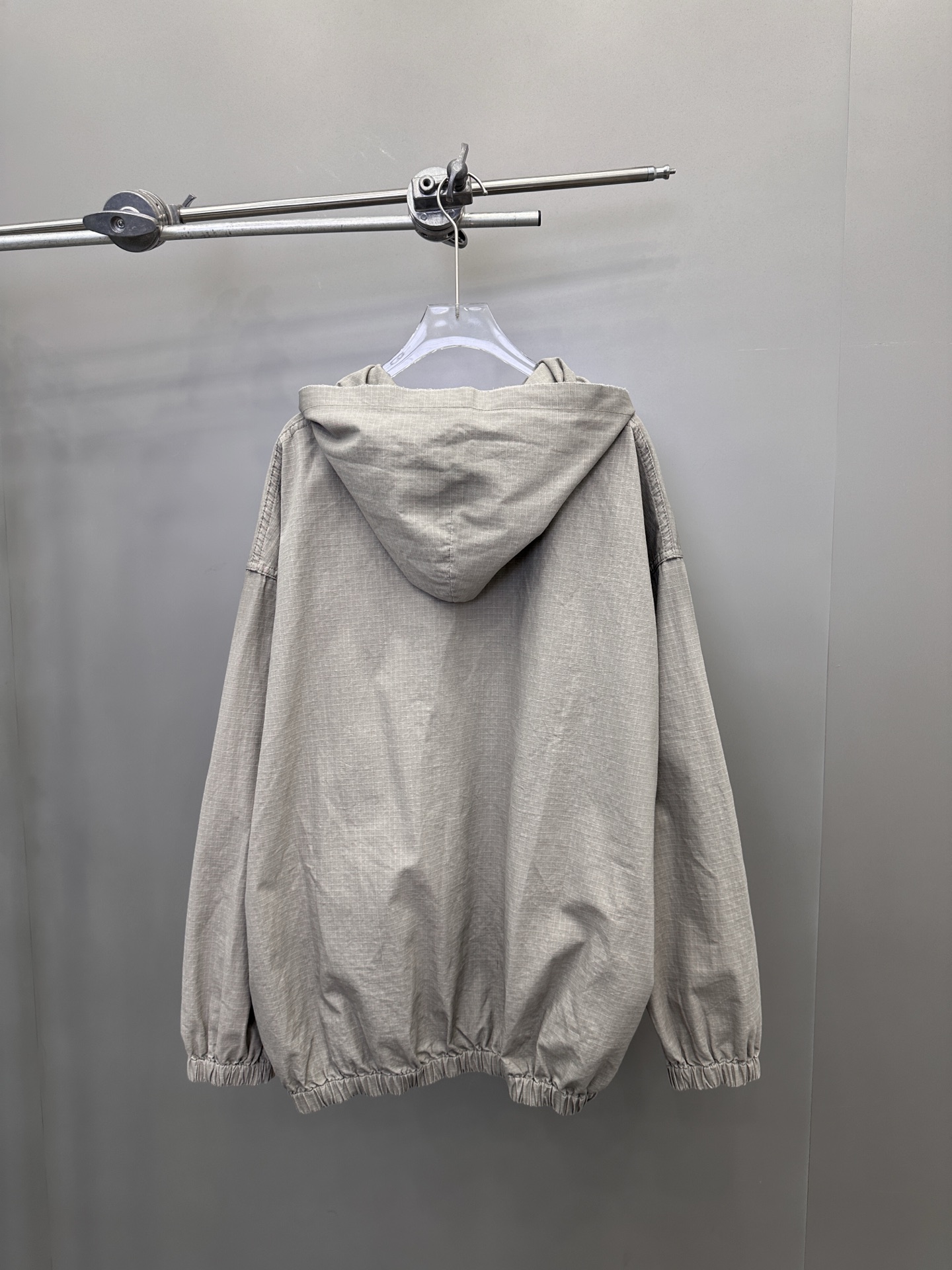 巴黎 ｜ 新款休闲外套，成衣洗水喷色工艺加经典刺绣标，100%高密棉面料，男女同款，尺码sml