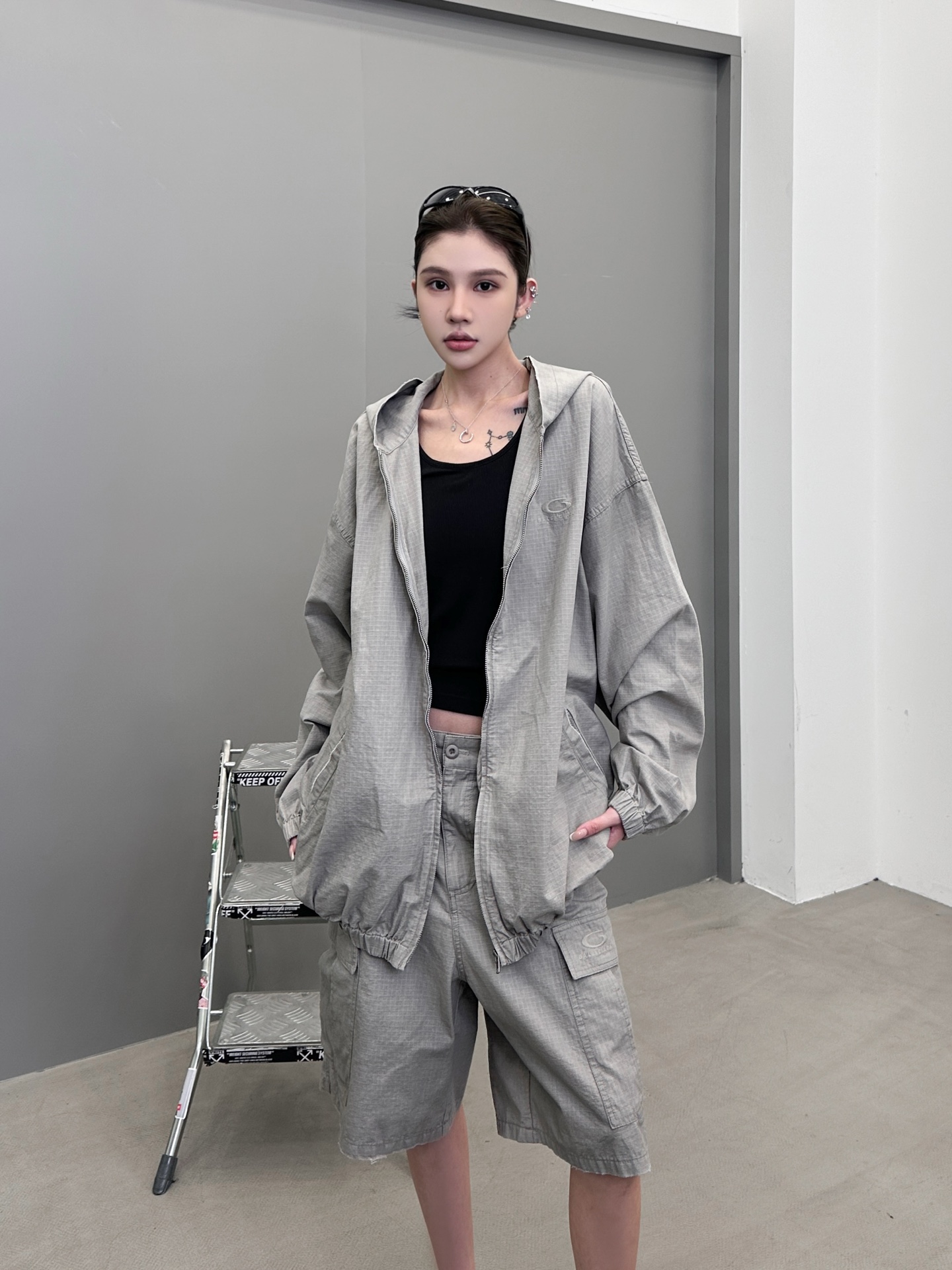 巴黎 ｜ 新款休闲外套，成衣洗水喷色工艺加经典刺绣标，100%高密棉面料，男女同款，尺码sml