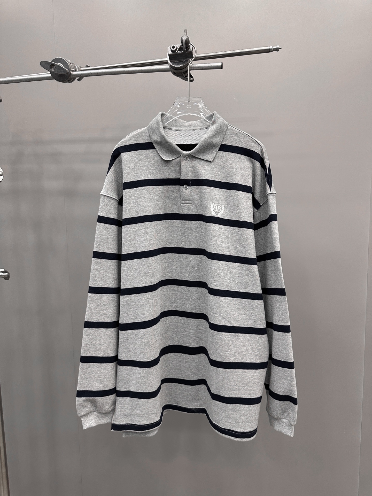 巴黎 ｜ 新款polo卫衣，成衣洗水加经典刺绣标工艺，特殊卫衣款式，男女同款，尺码sml