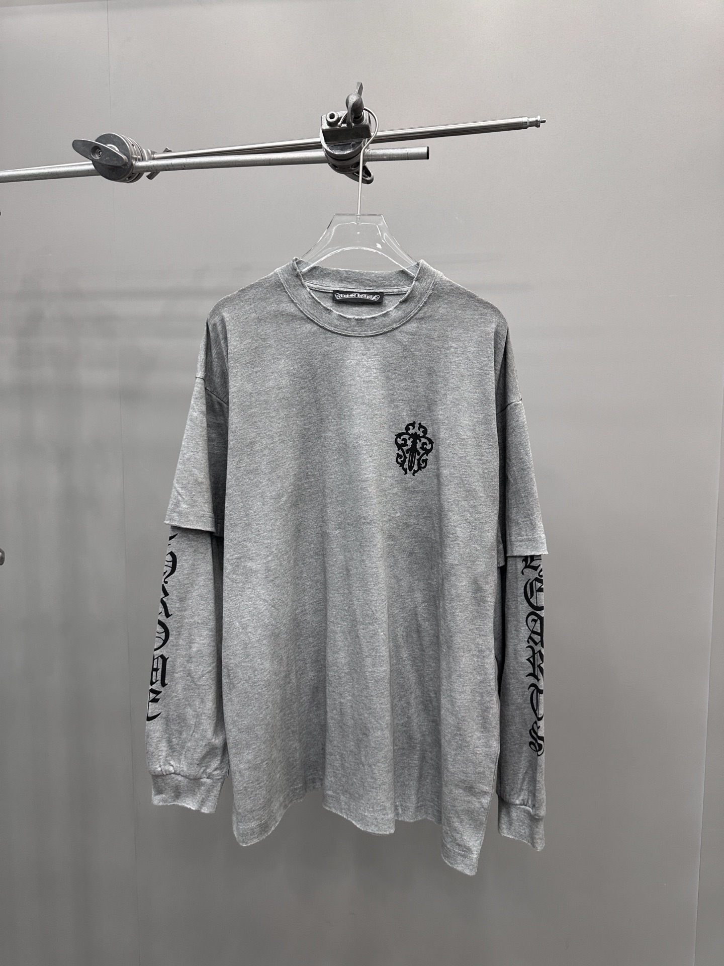 克罗心 ｜ 新款长袖假两件，成衣洗水炒色吊磨工艺加4处印花，假两件款式，男女同款，尺码sml