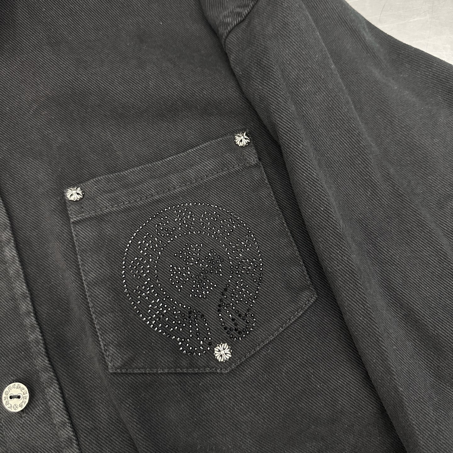 克罗心 ｜ 新款衬衣，成衣洗水喷色烫钻工艺，男女同款，尺码sml