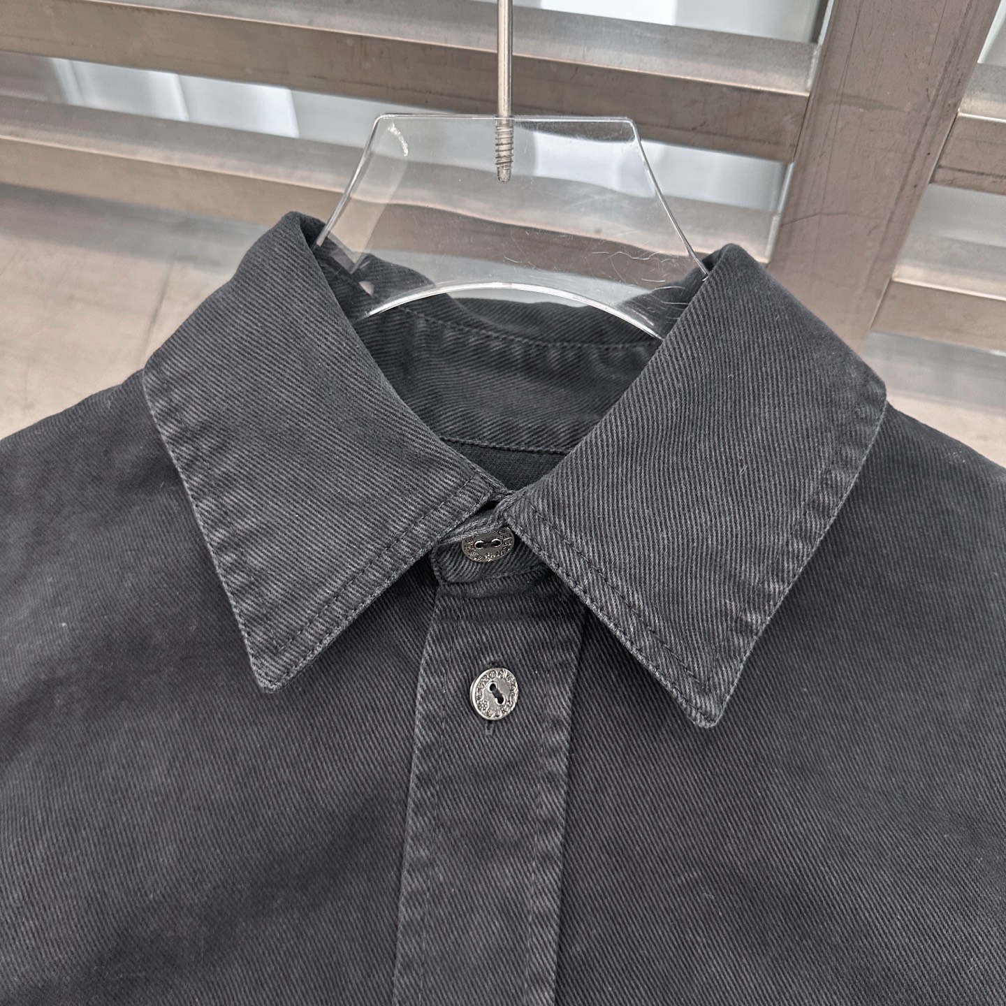 克罗心 ｜ 新款衬衣，成衣洗水喷色烫钻工艺，男女同款，尺码sml