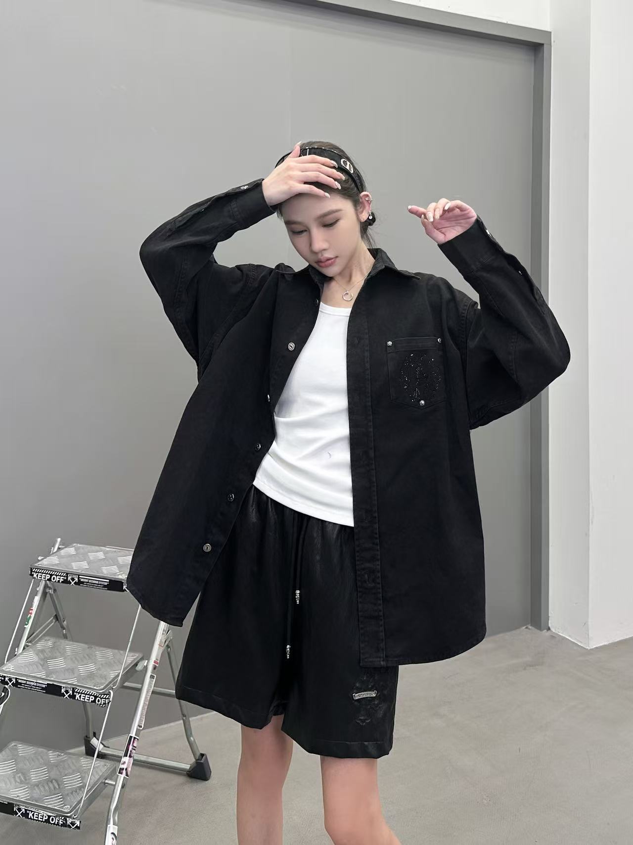 克罗心 ｜ 新款衬衣，成衣洗水喷色烫钻工艺，男女同款，尺码sml