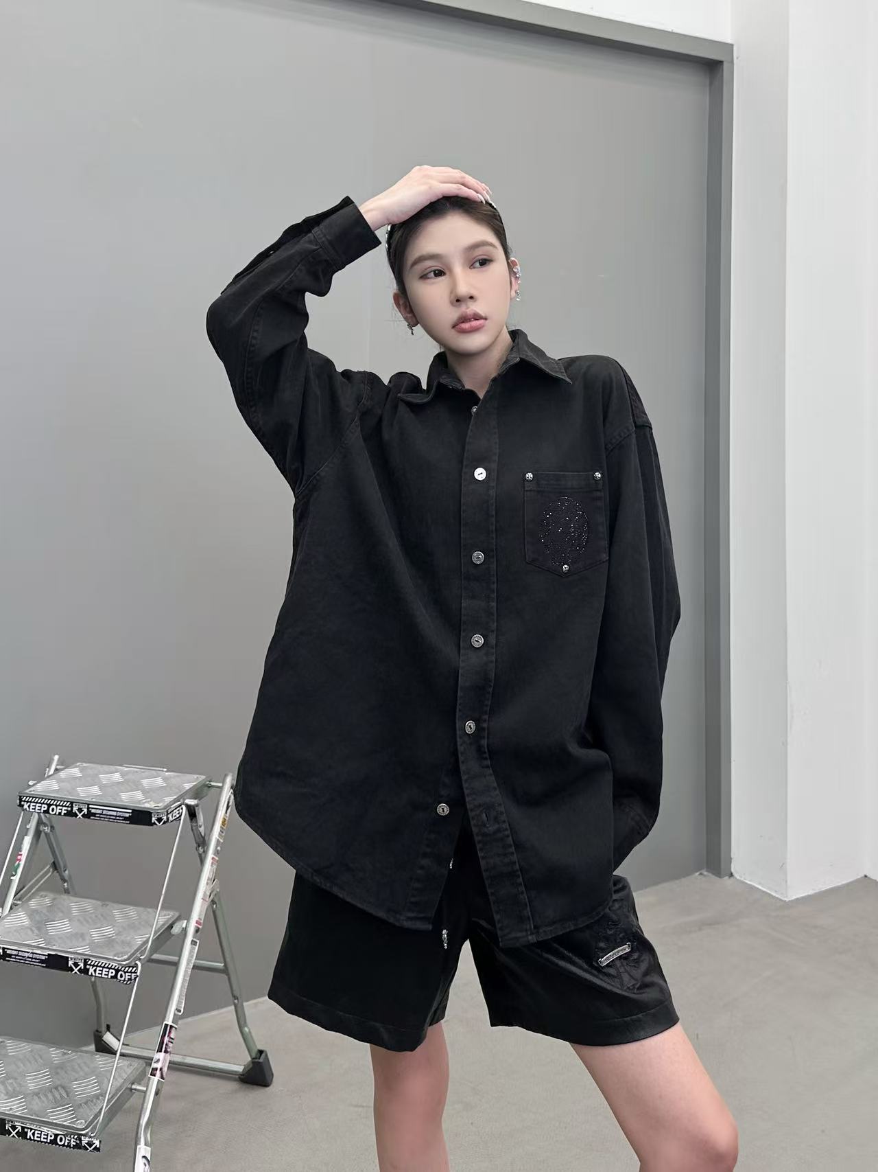 克罗心 ｜ 新款衬衣，成衣洗水喷色烫钻工艺，男女同款，尺码sml