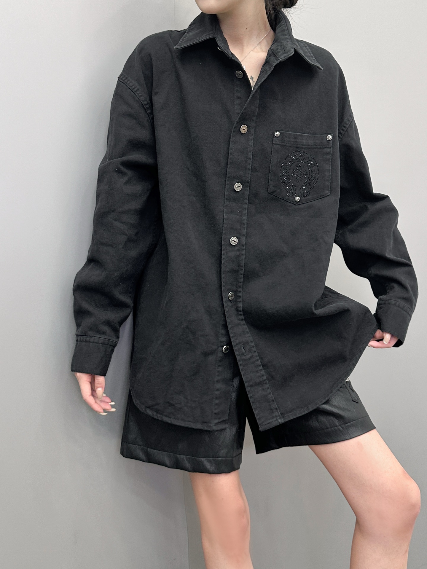 克罗心 ｜ 新款衬衣，成衣洗水喷色烫钻工艺，男女同款，尺码sml