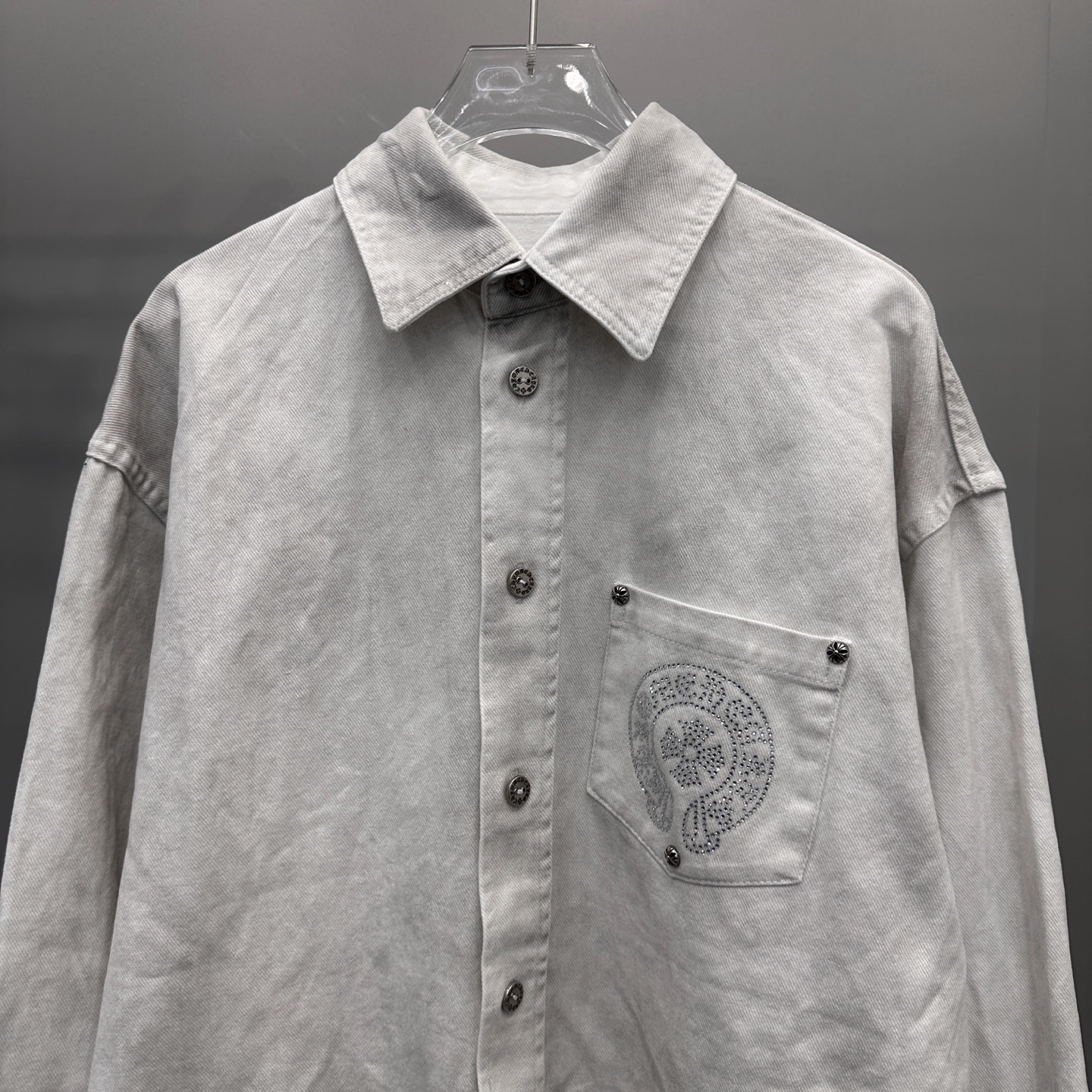 克罗心 ｜ 新款衬衣，成衣洗水喷色烫钻工艺，男女同款，尺码sml