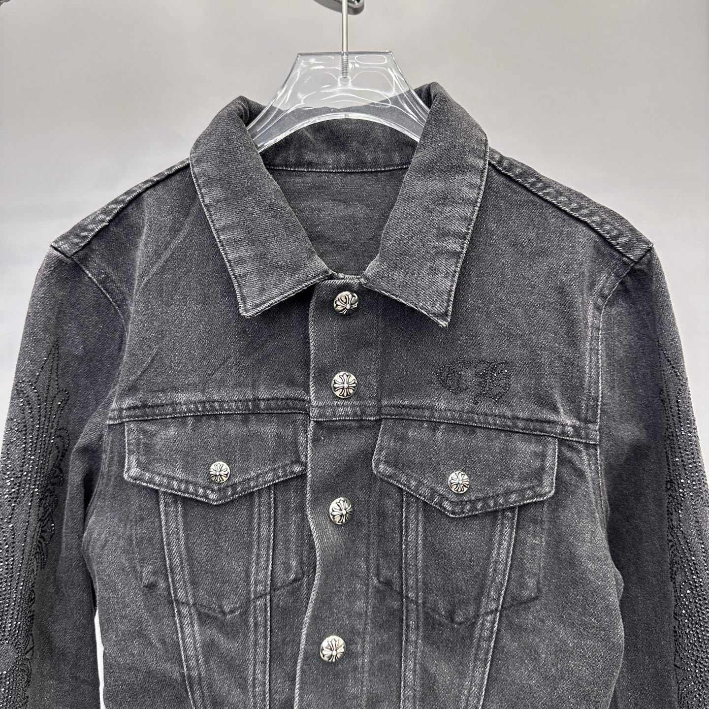 克罗心 ｜ 新款牛仔小上衣，成衣洗水烫钻工艺，经典五金配饰，尺码sml