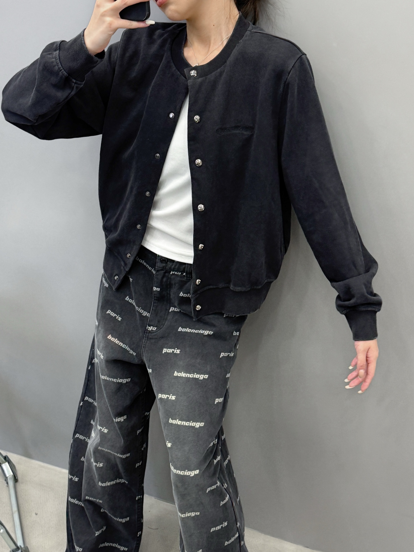 克罗心 ｜ 新款卫衣开衫，成衣洗水炒色吊磨工艺，前后经典刺绣标，男女同款，尺码sml