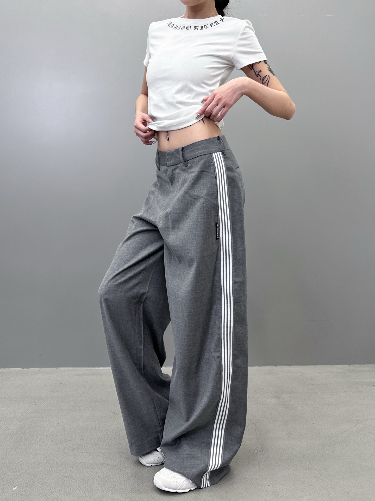 大王 ｜ 新款休闲裤，经典夹唛标，手工车侧杠工艺，羊毛混纺面料，男女同款，尺码sml