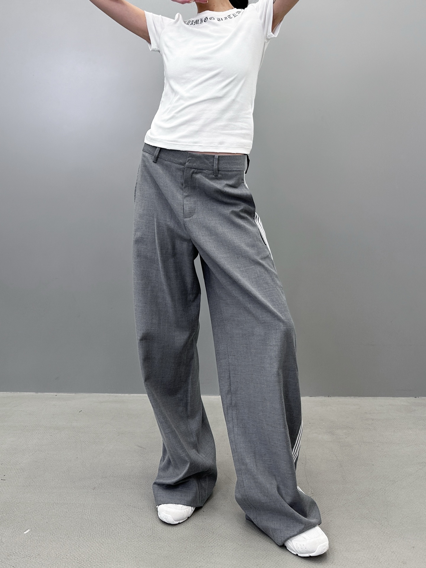 大王 ｜ 新款休闲裤，经典夹唛标，手工车侧杠工艺，羊毛混纺面料，男女同款，尺码sml