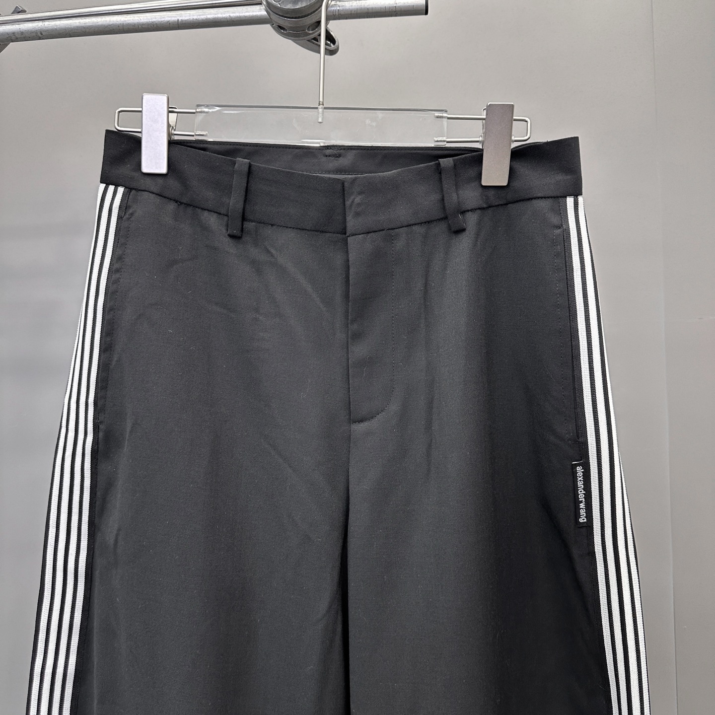 大王 ｜ 新款休闲裤，经典夹唛标，手工车侧杠工艺，羊毛混纺面料，男女同款，尺码sml