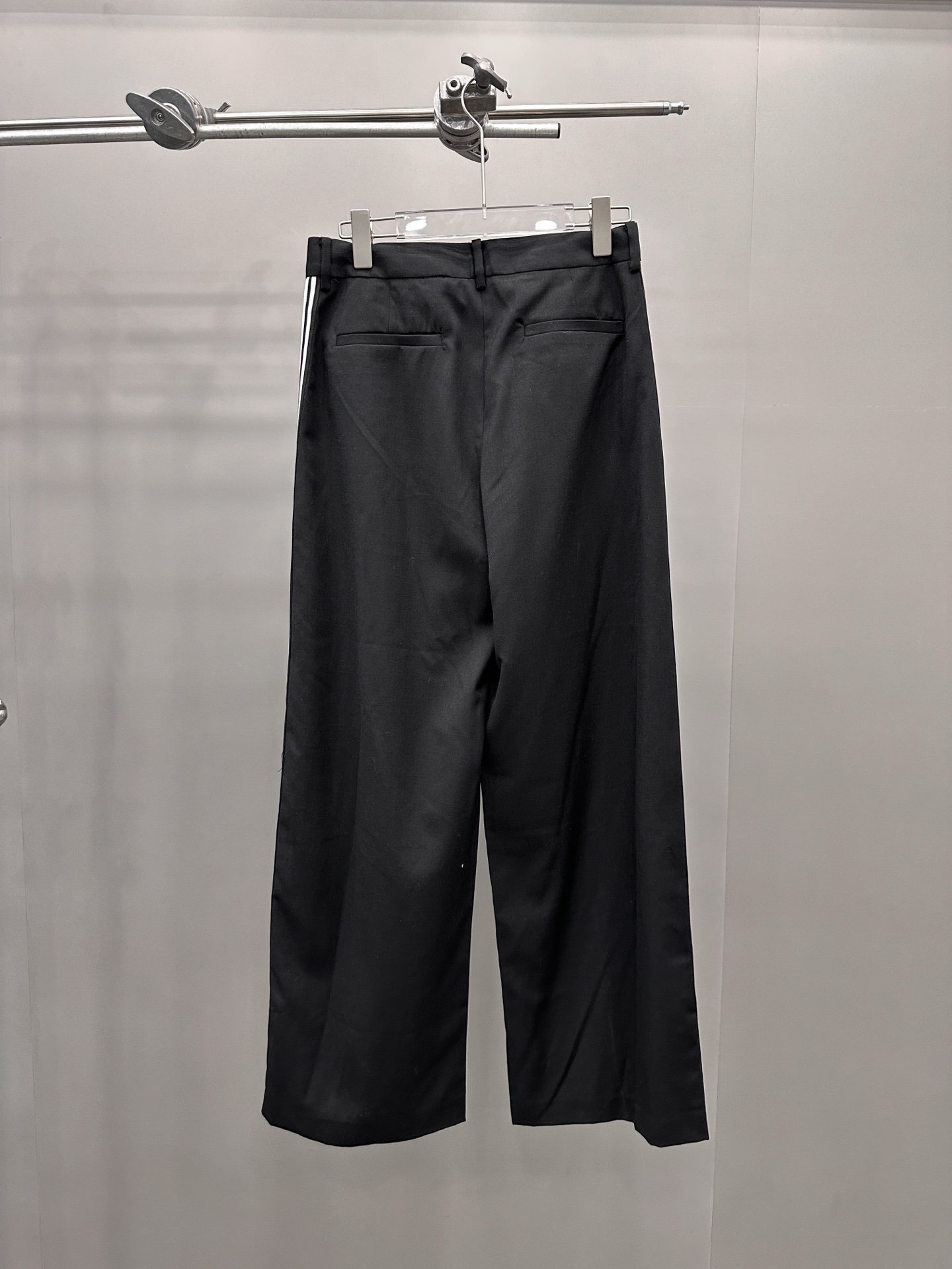 大王 ｜ 新款休闲裤，经典夹唛标，手工车侧杠工艺，羊毛混纺面料，男女同款，尺码sml