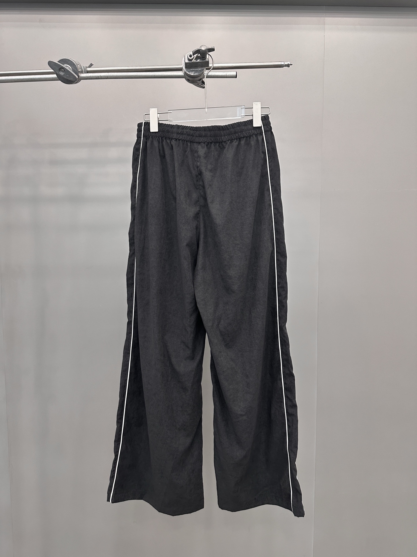 巴黎 ｜ 新款休闲裤，经典刺绣标，手工机边绳侧杠，男女同款，尺码sml