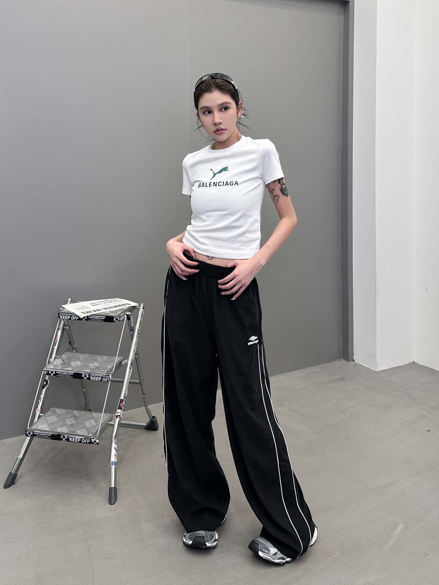 巴黎 ｜ 新款休闲裤，经典刺绣标，手工机边绳侧杠，男女同款，尺码sml