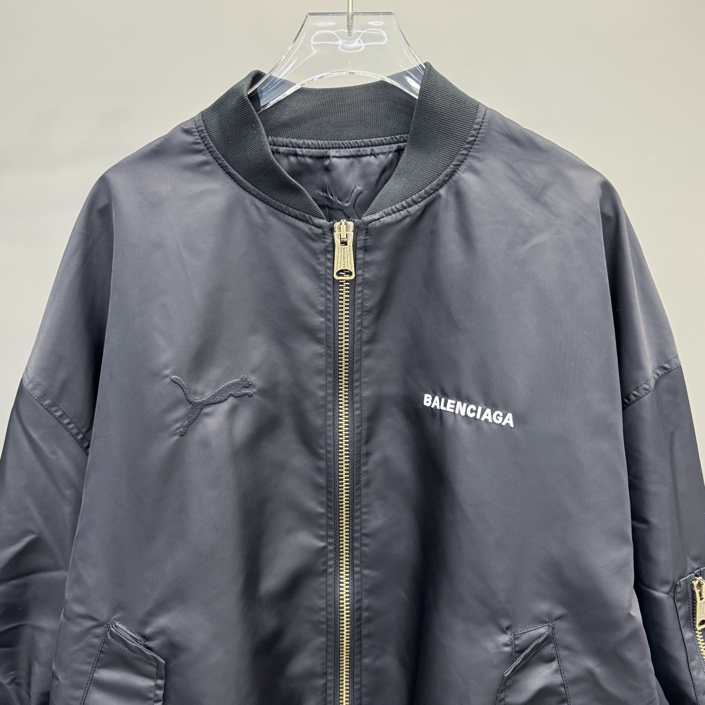 巴黎 ｜ 新款飞行员棉夹克，全身多处经典刺绣标，高密锦纶面料，休闲时尚，男女同款，尺码sml