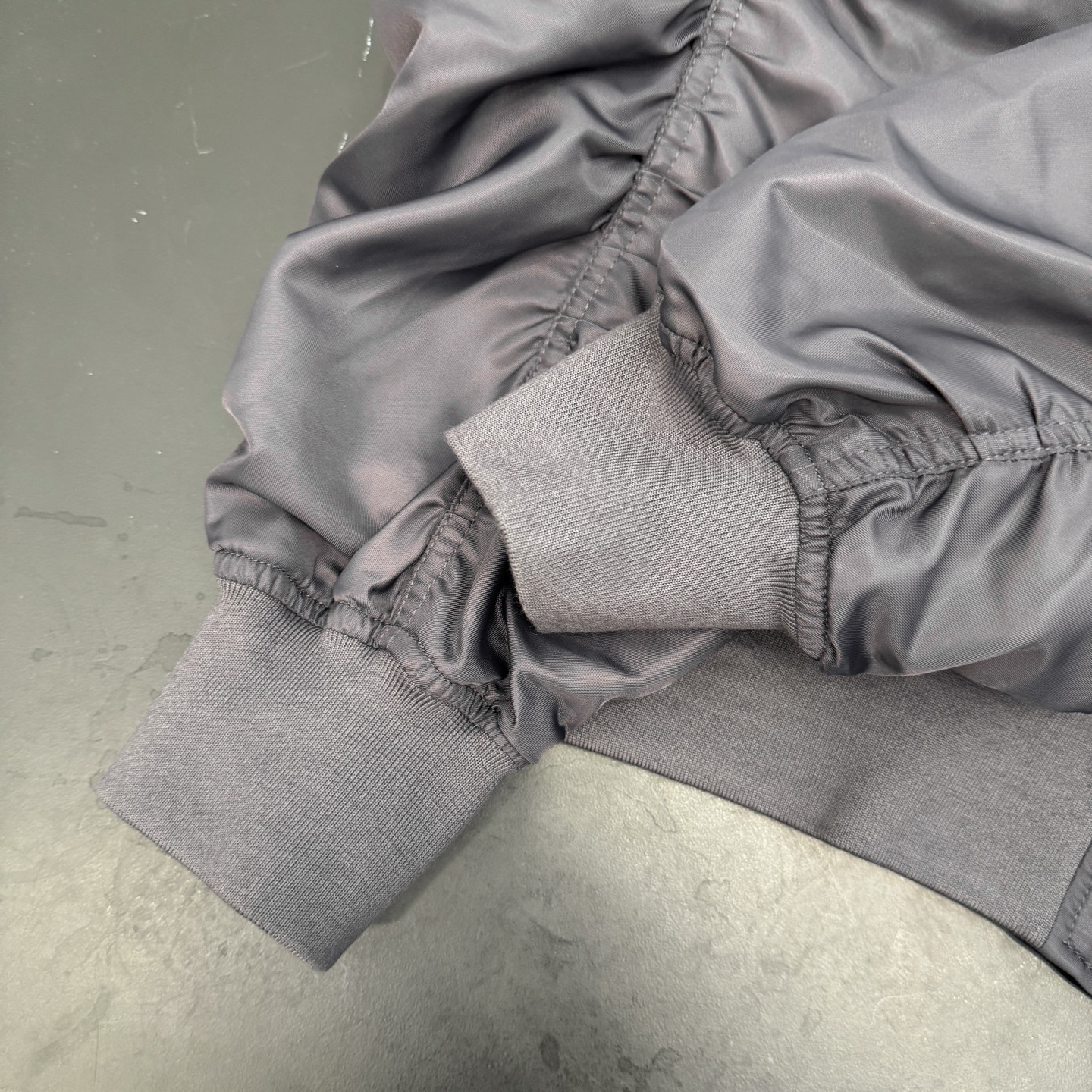 巴黎 ｜ 新款飞行员棉夹克，全身多处经典刺绣标，高密锦纶面料，休闲时尚，男女同款，尺码sml