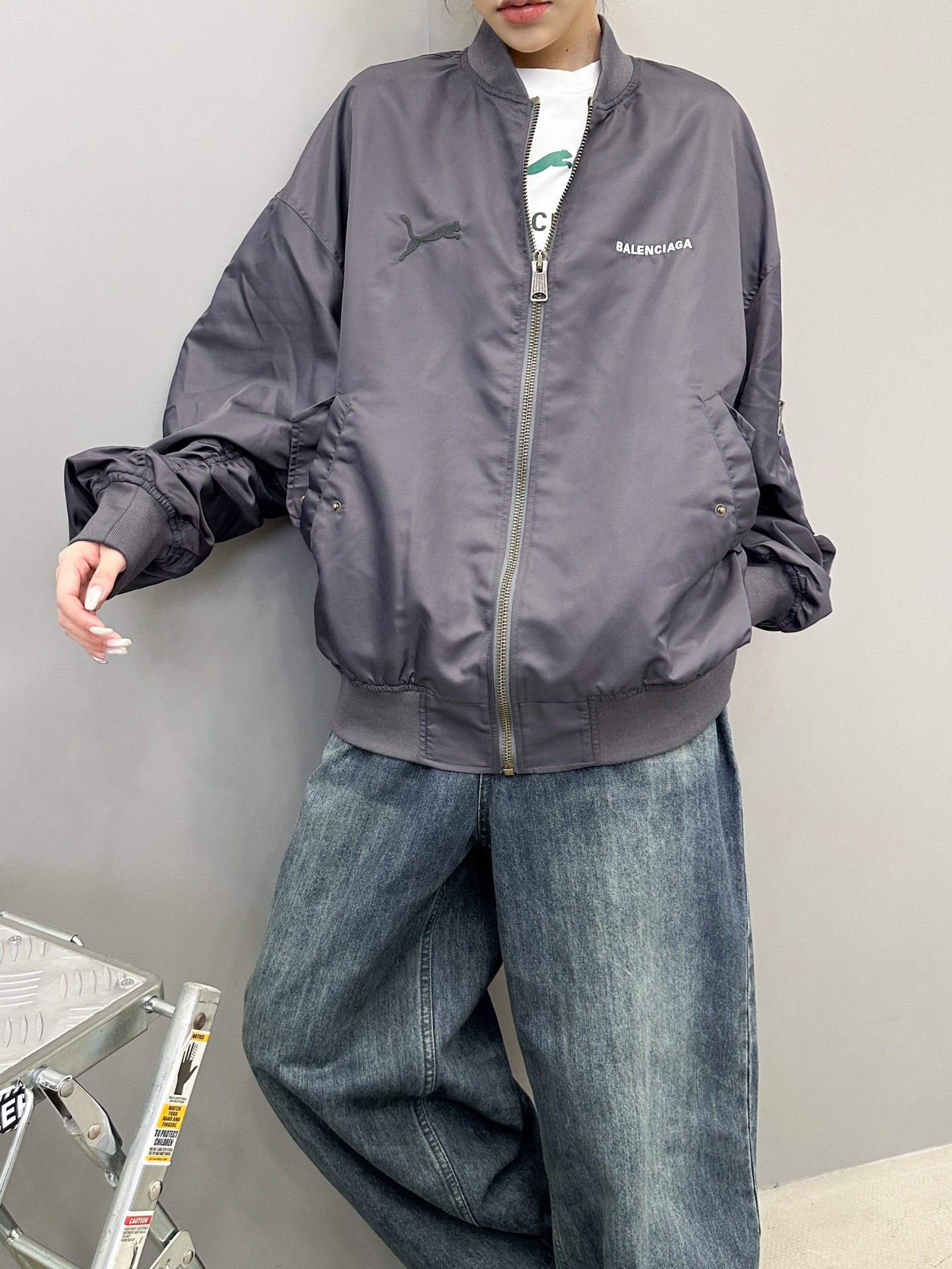 巴黎 ｜ 新款飞行员棉夹克，全身多处经典刺绣标，高密锦纶面料，休闲时尚，男女同款，尺码sml