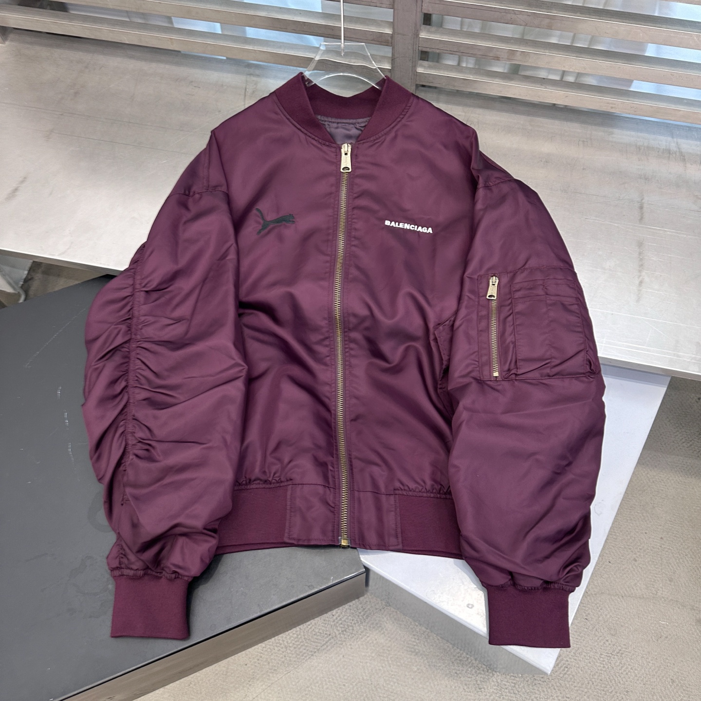 巴黎 ｜ 新款飞行员棉夹克，全身多处经典刺绣标，高密锦纶面料，休闲时尚，男女同款，尺码sml